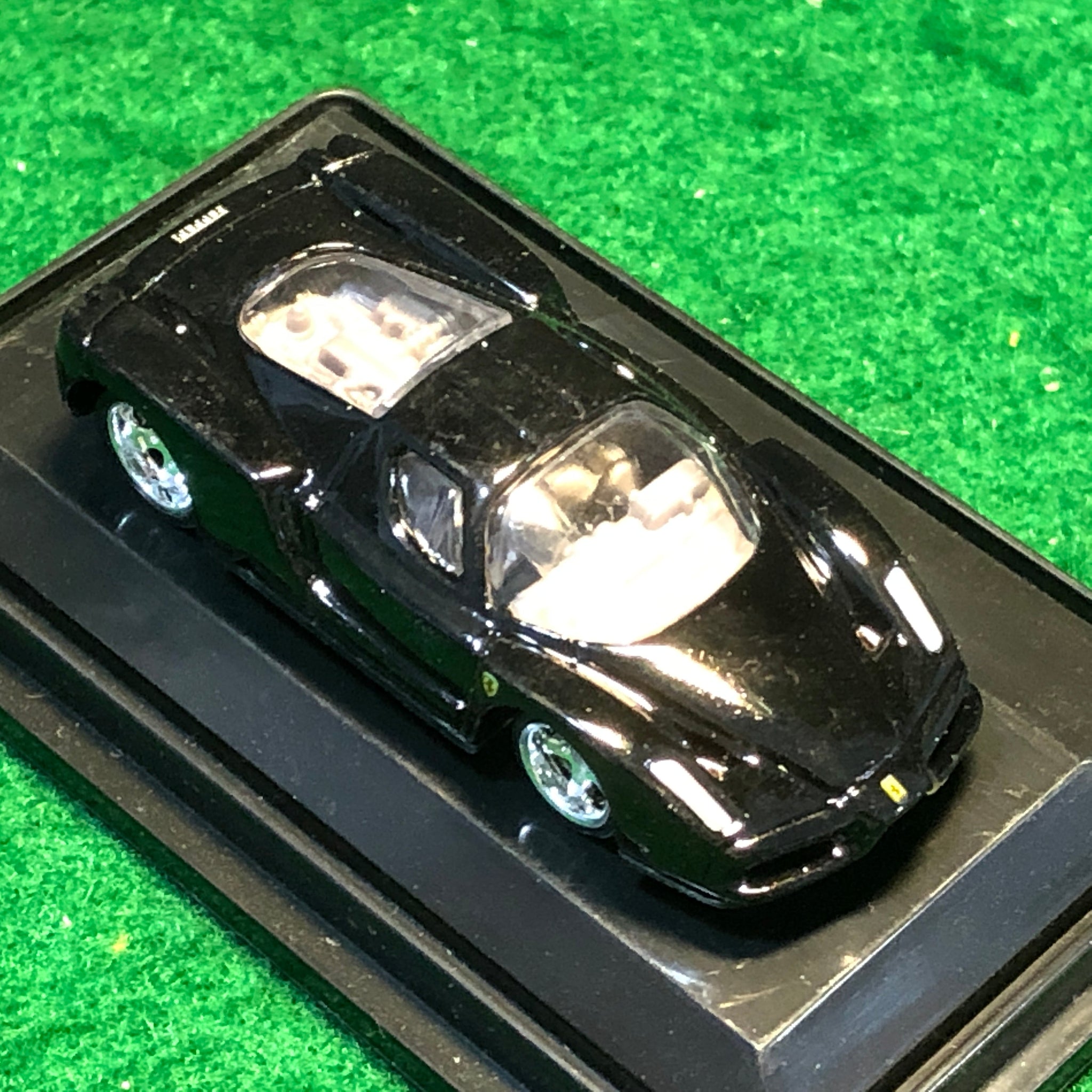 Ferrari Enzo Black by HotWheels 1:87 HO (5SP)(L7182)(DC)