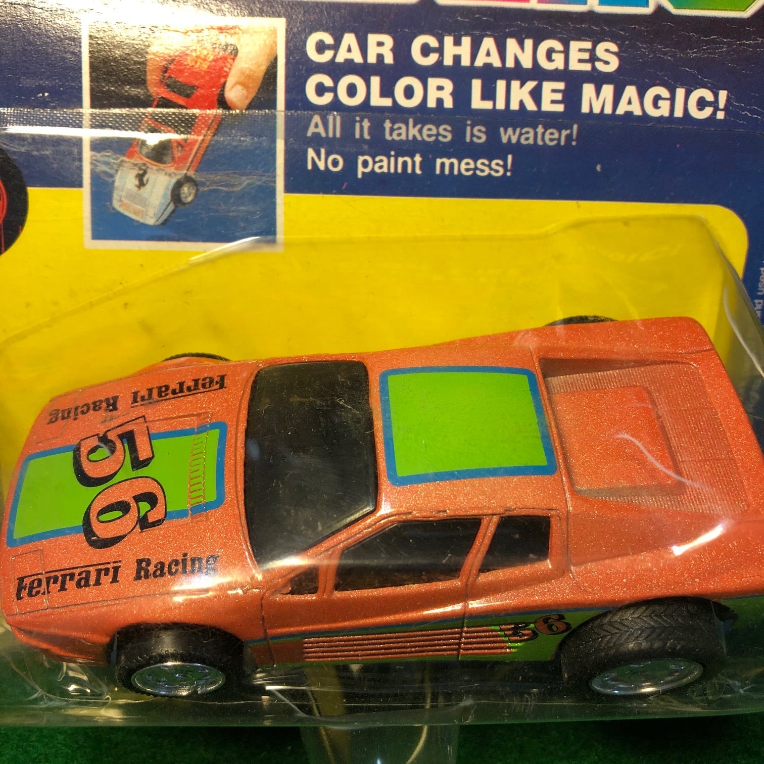 Ferrari Testarossa Color Racer by HotWheels 1:36 (Arco2453)