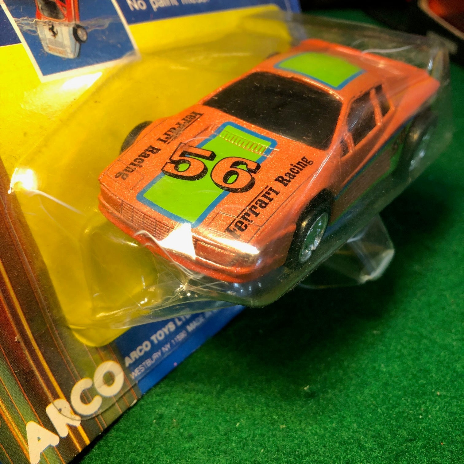 Ferrari Testarossa Color Racer by HotWheels 1:36 (Arco2453)