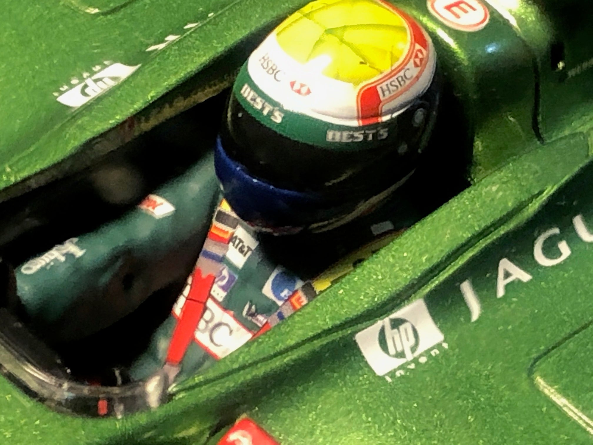 Jaguar R4 2003 F1 Mark Weber by HotWheels 1:18 (B1025)