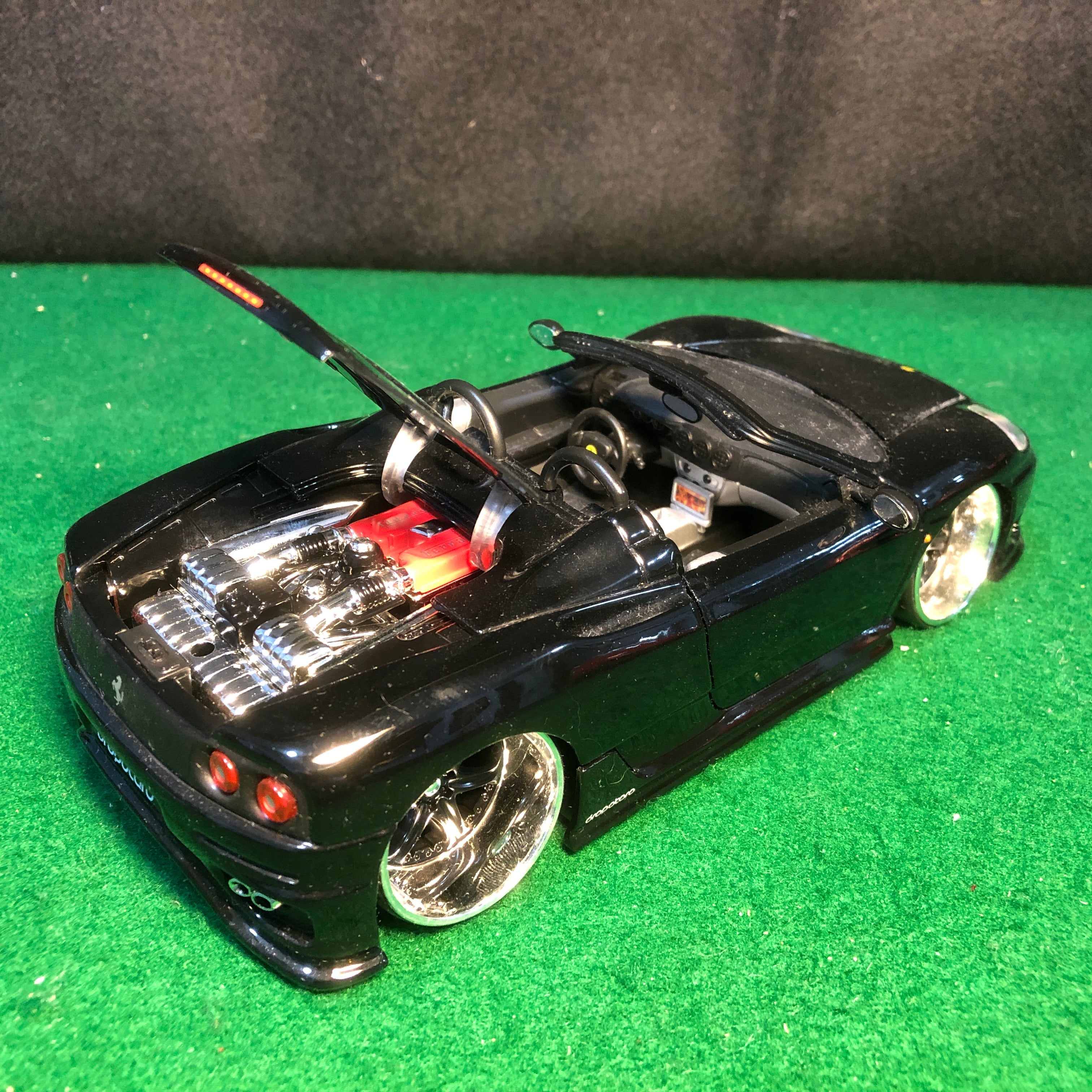 Ferrari 360 Spider Custom by HotWheels 1:20 (H3033)(No box