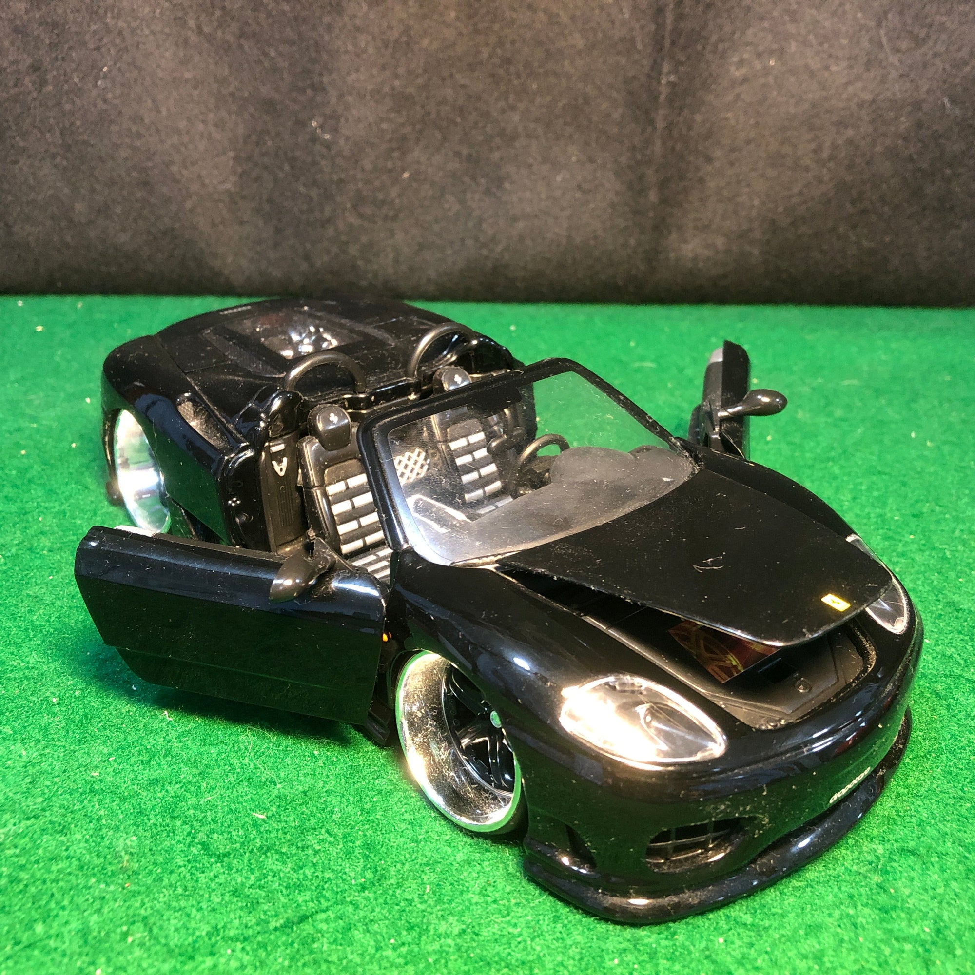 Ferrari 360 Spider Custom by HotWheels 1:20 (H3033)(No box)