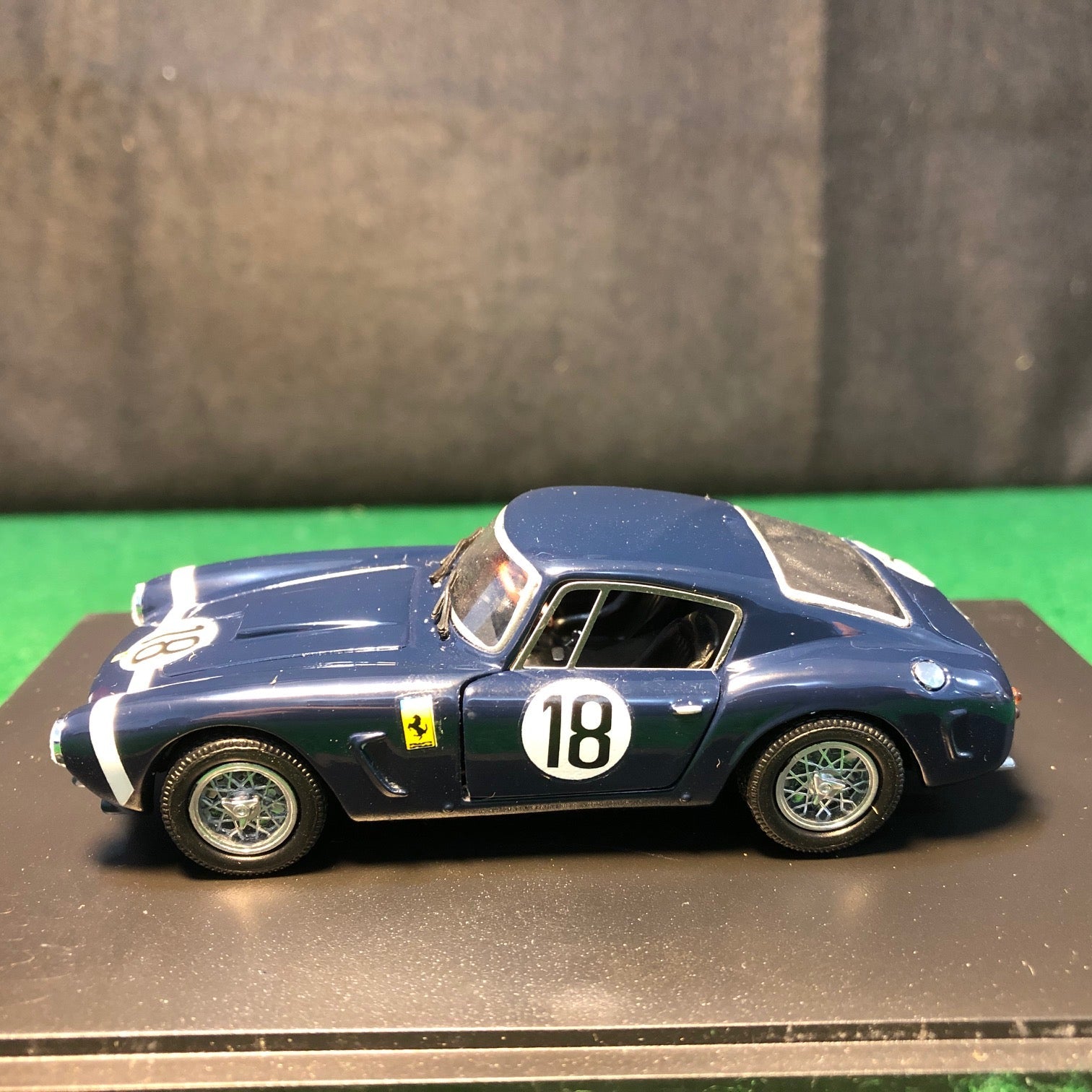 Ferrari 250 GT SWB Berlinetta N 18 by Jouef 1:43 (1032)