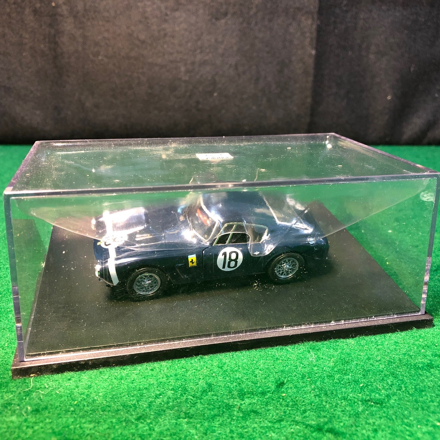 Ferrari 250 GT SWB Berlinetta N 18 by Jouef 1:43 (1032)