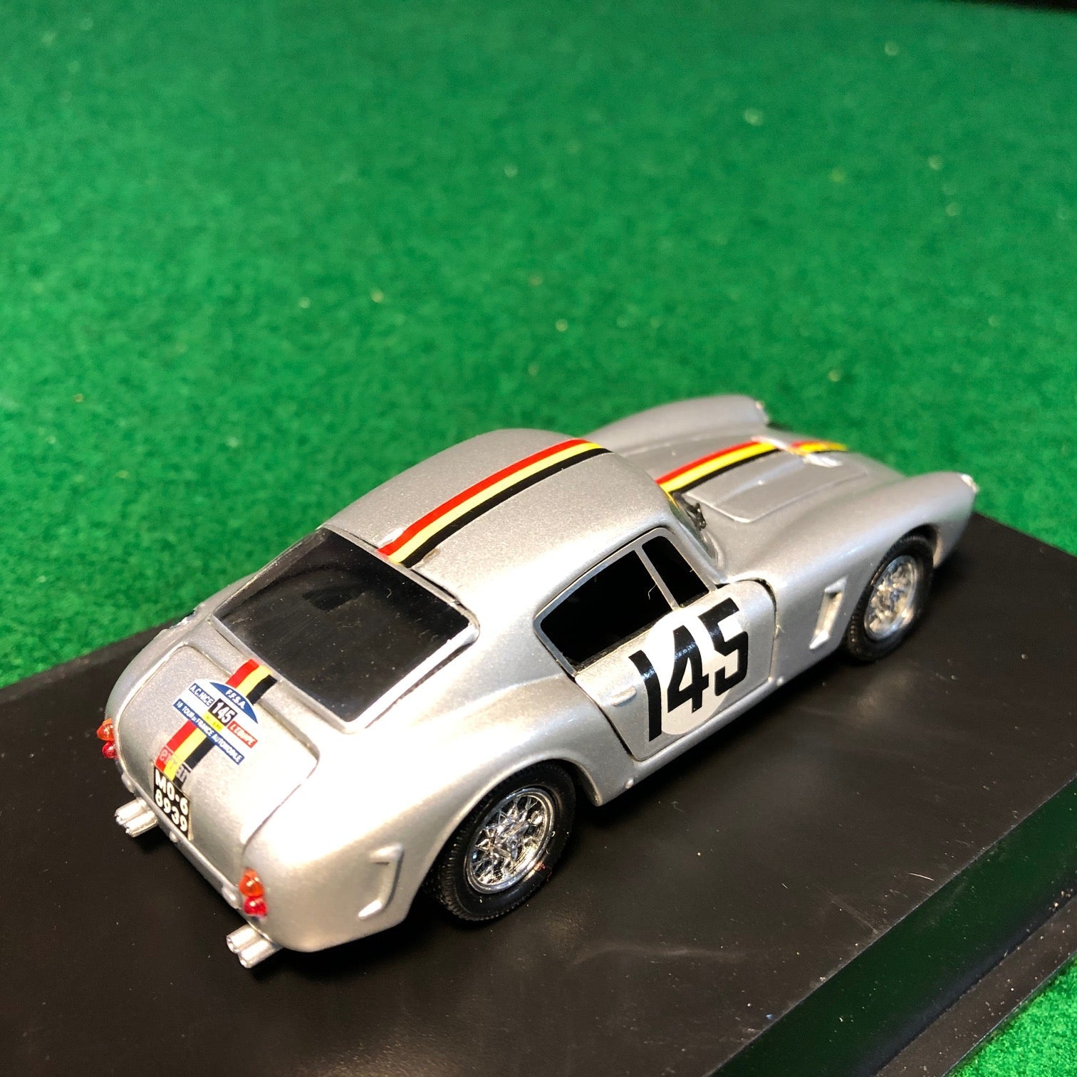 Ferrari 250 GT SWB Berlinetta N 145 by Jouef 1:43 (1035)