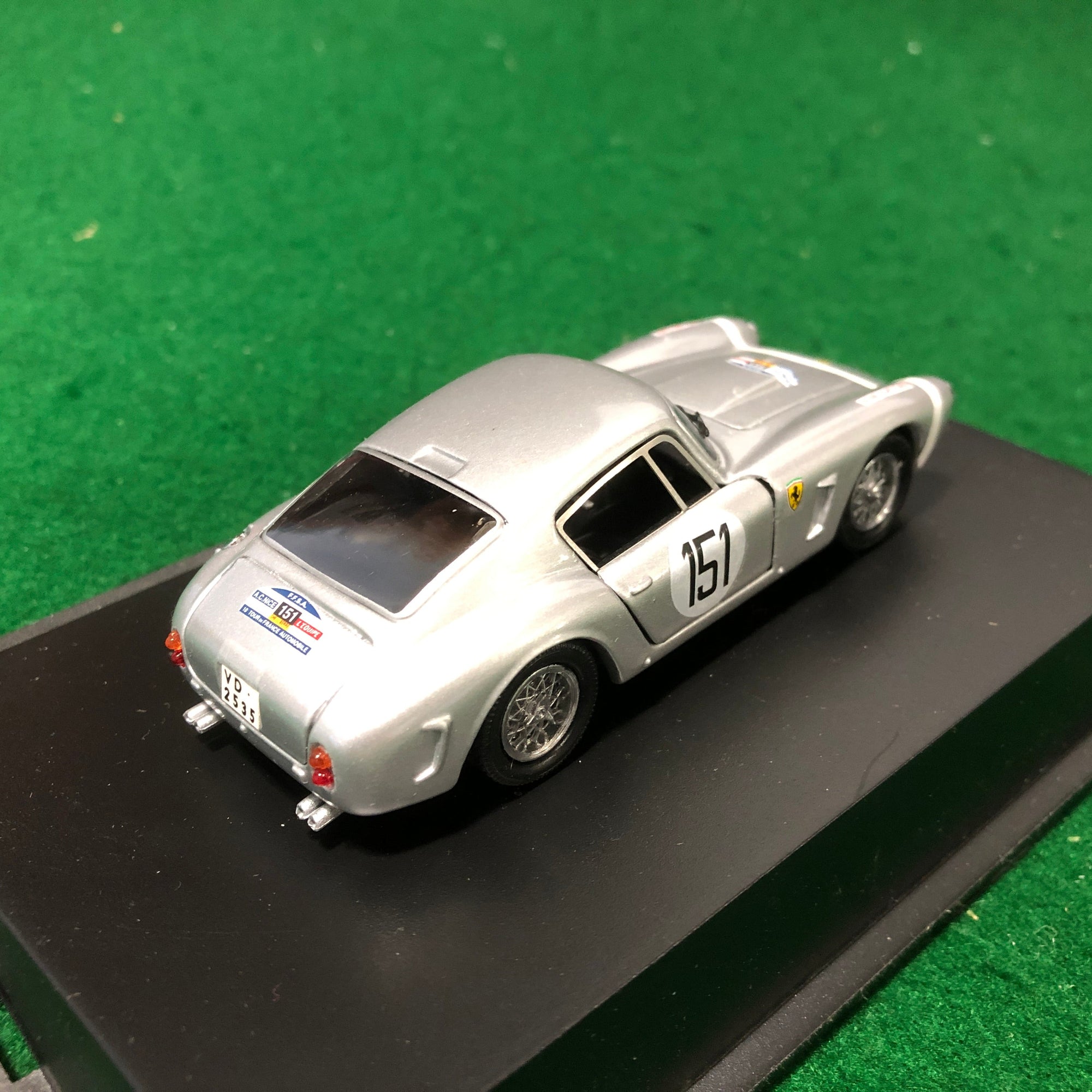 Ferrari 250 GT SWB Berlinetta N 151 by Jouef 1:43 (1036)