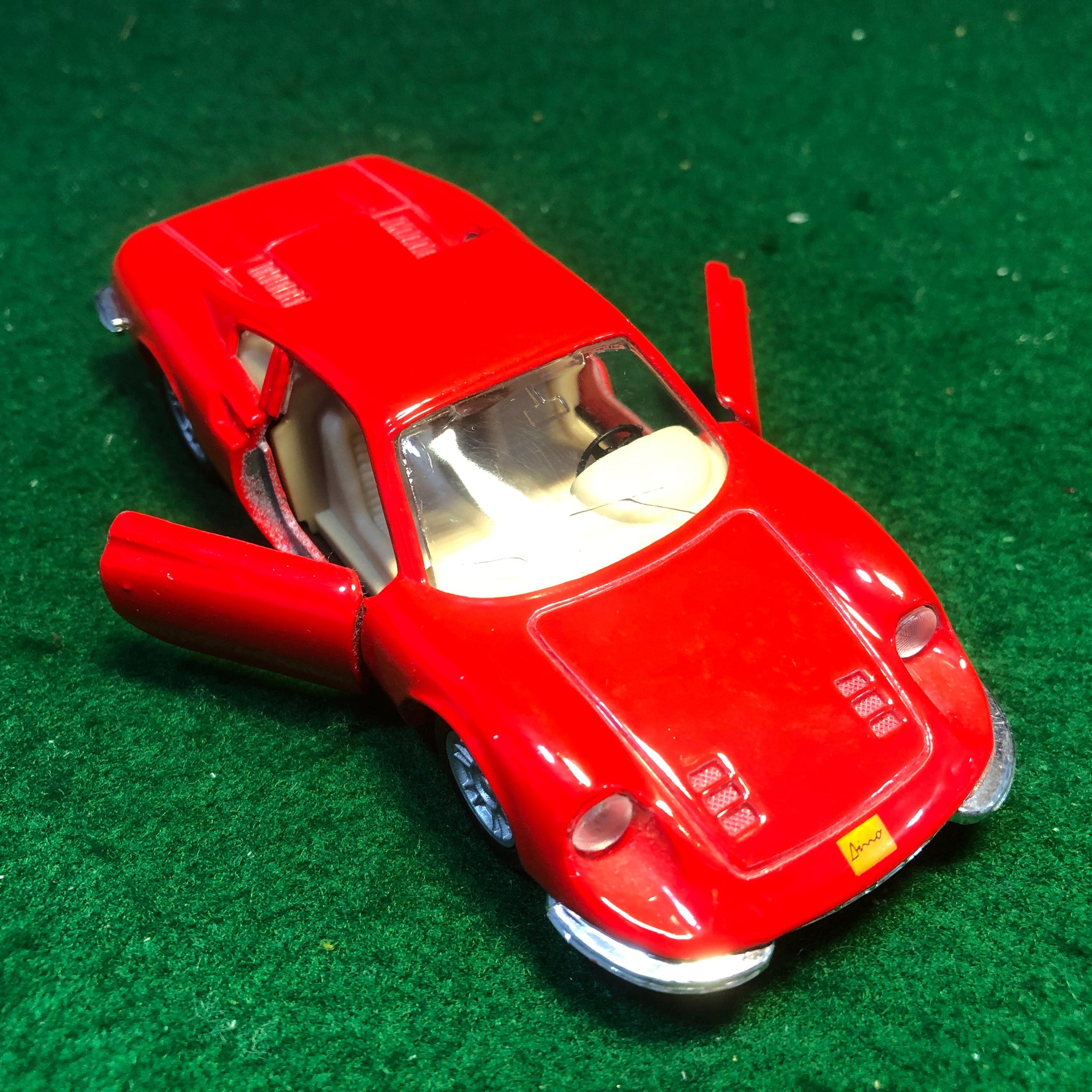 Ferrari 206 or 246 Dino GT Red by Maisto 1:36 Motorized (25001)(No box)