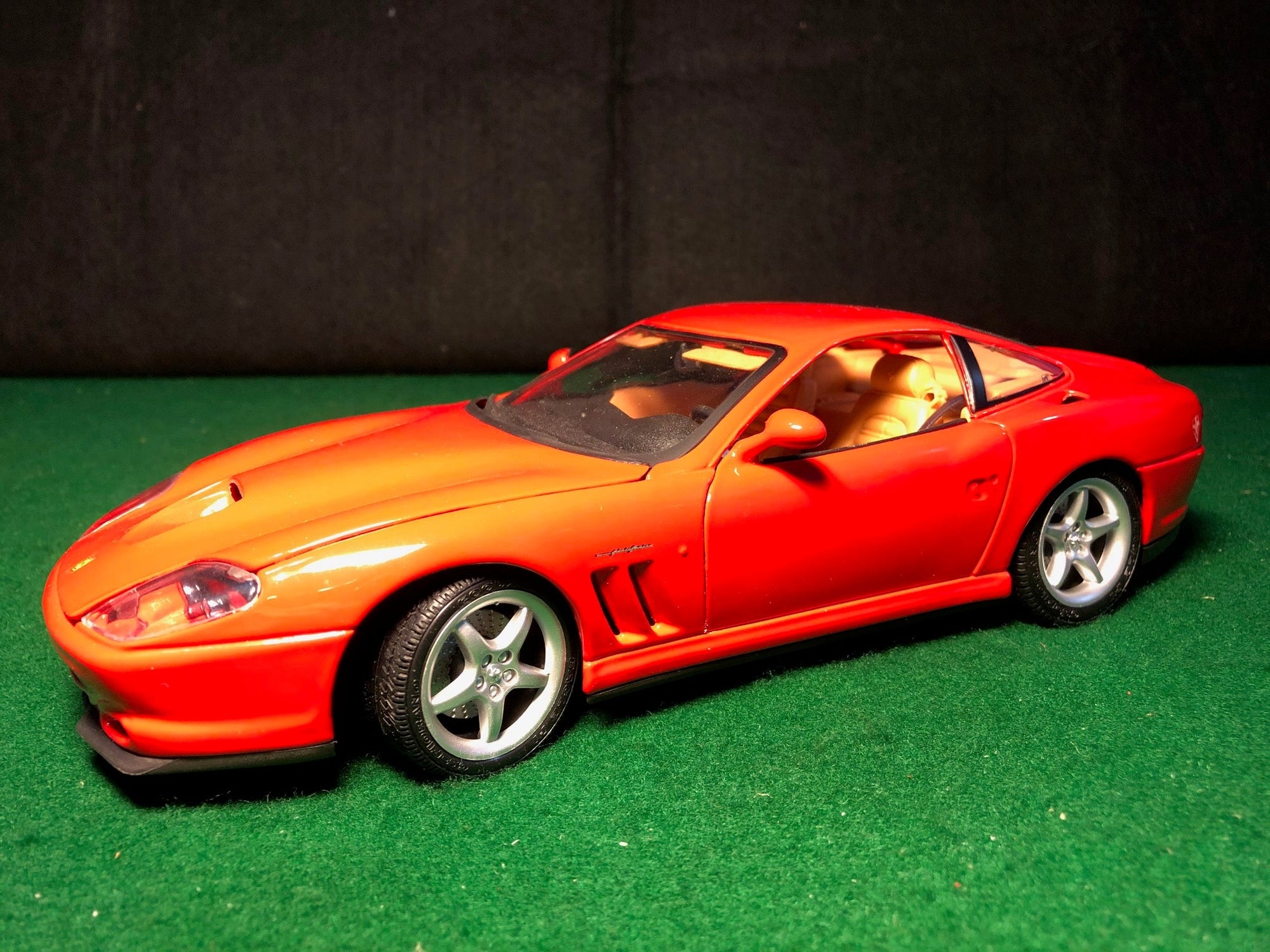 Ferrari 550 Maranello Red by Maisto 1:18 (31839)(No box)