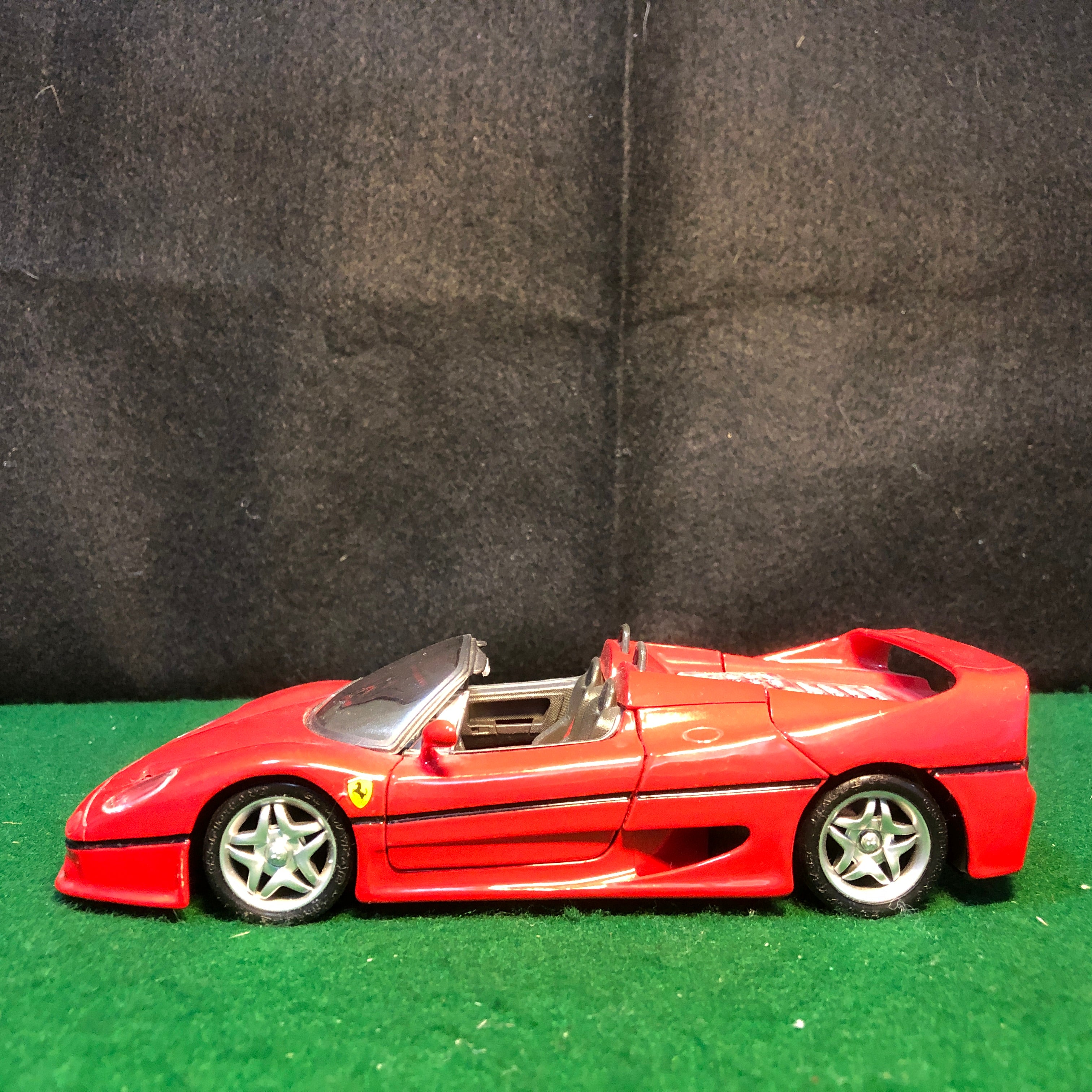 Ferrari F50 Spyder Red by Maisto 1:24 (31922)(No box) - Petrolicious