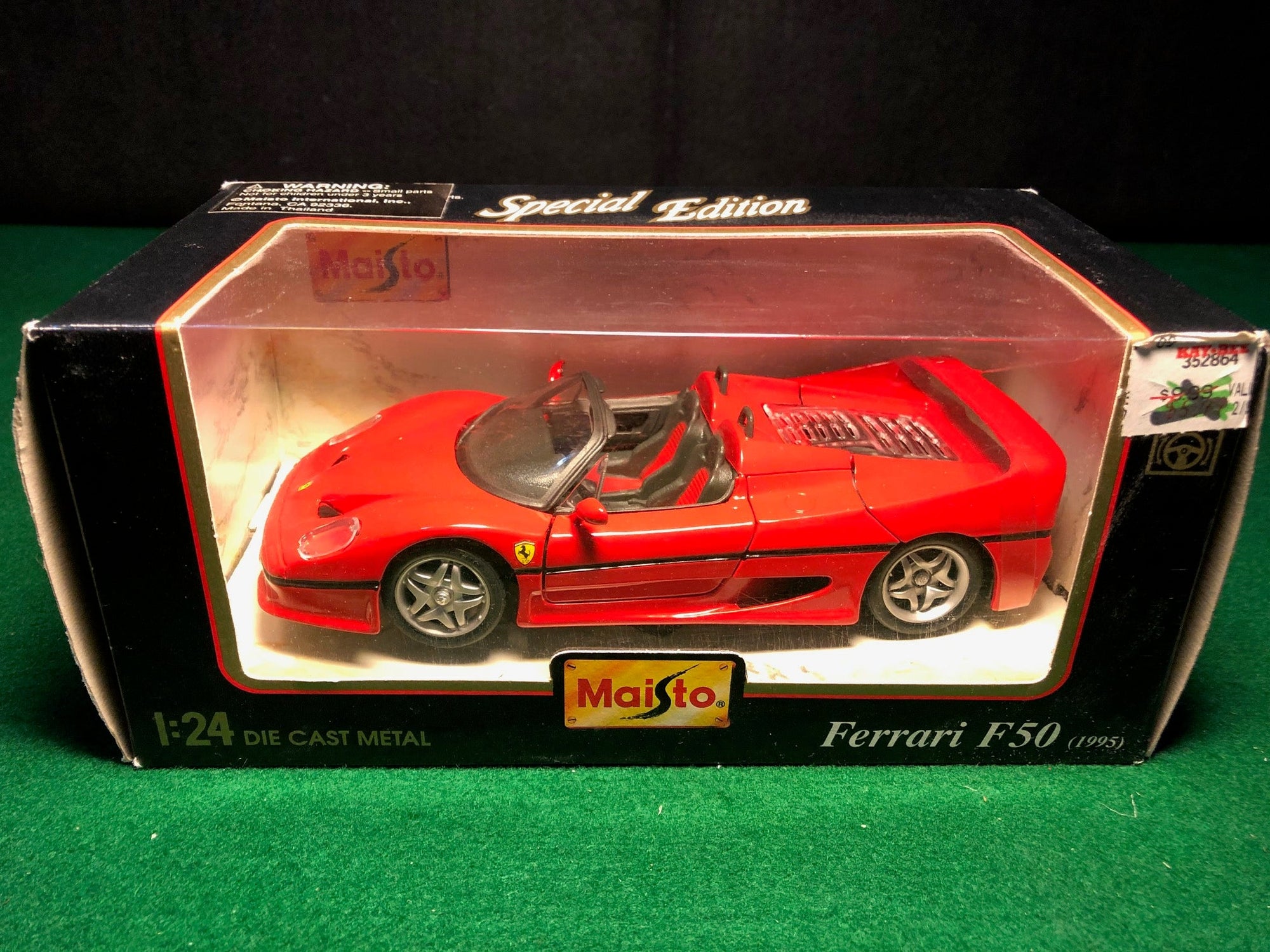 Ferrari F50 Spyder Red by Maisto 1:24 (31922)