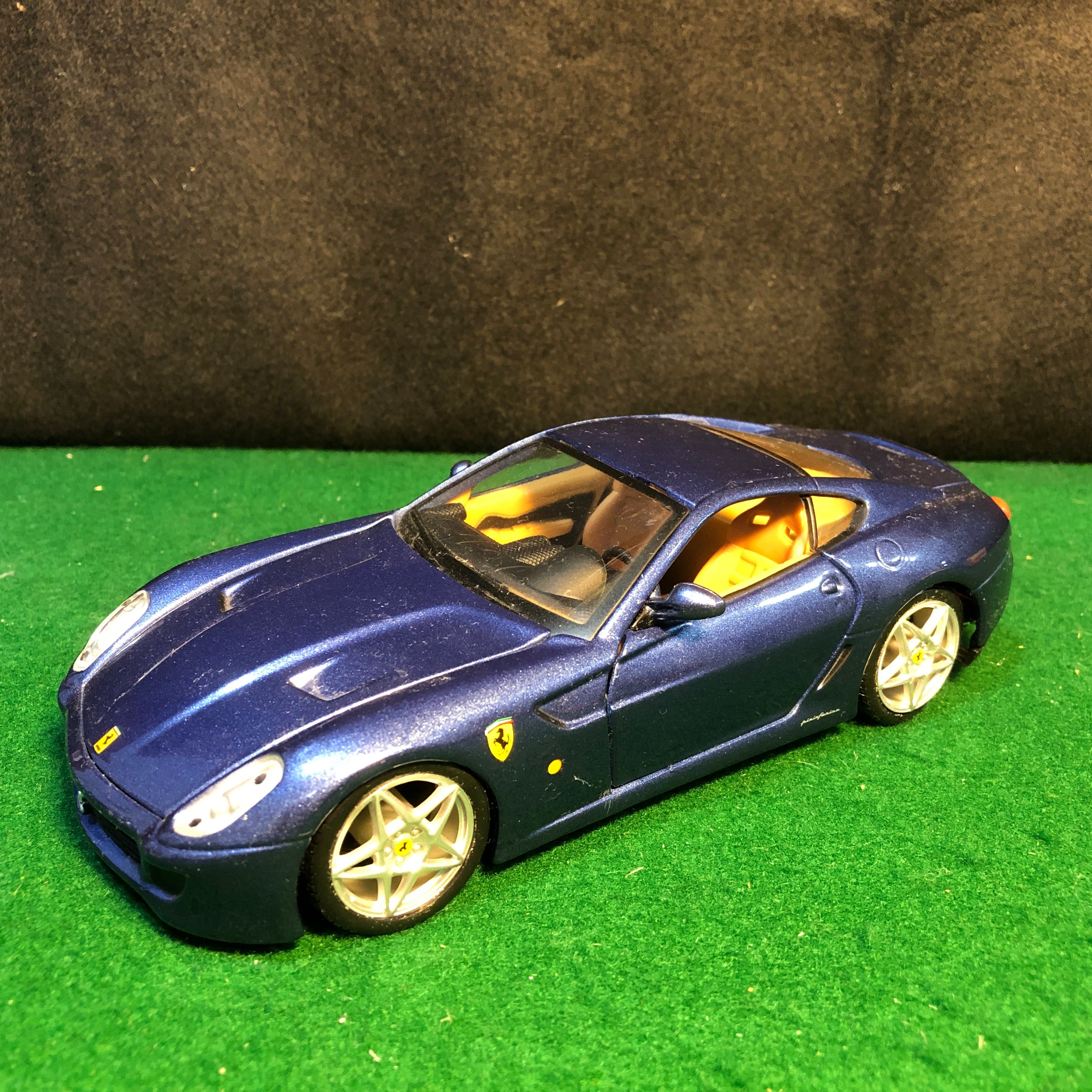 Ferrari 599 GTB Metallic Blue by Maisto 1:24 (39259)(No box