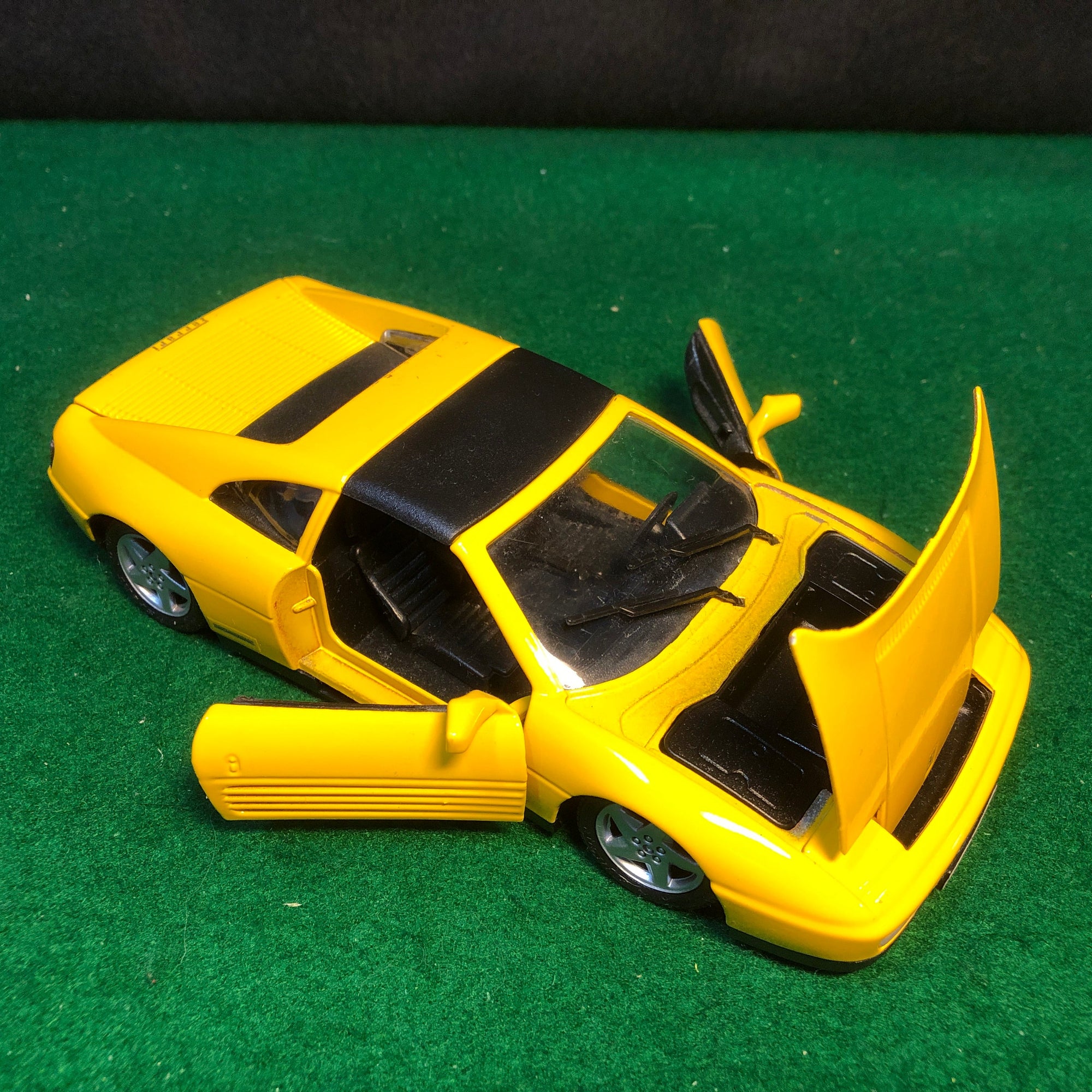 Ferrari 348 ts Yellow by Maisto 1:24 (901)(No box)