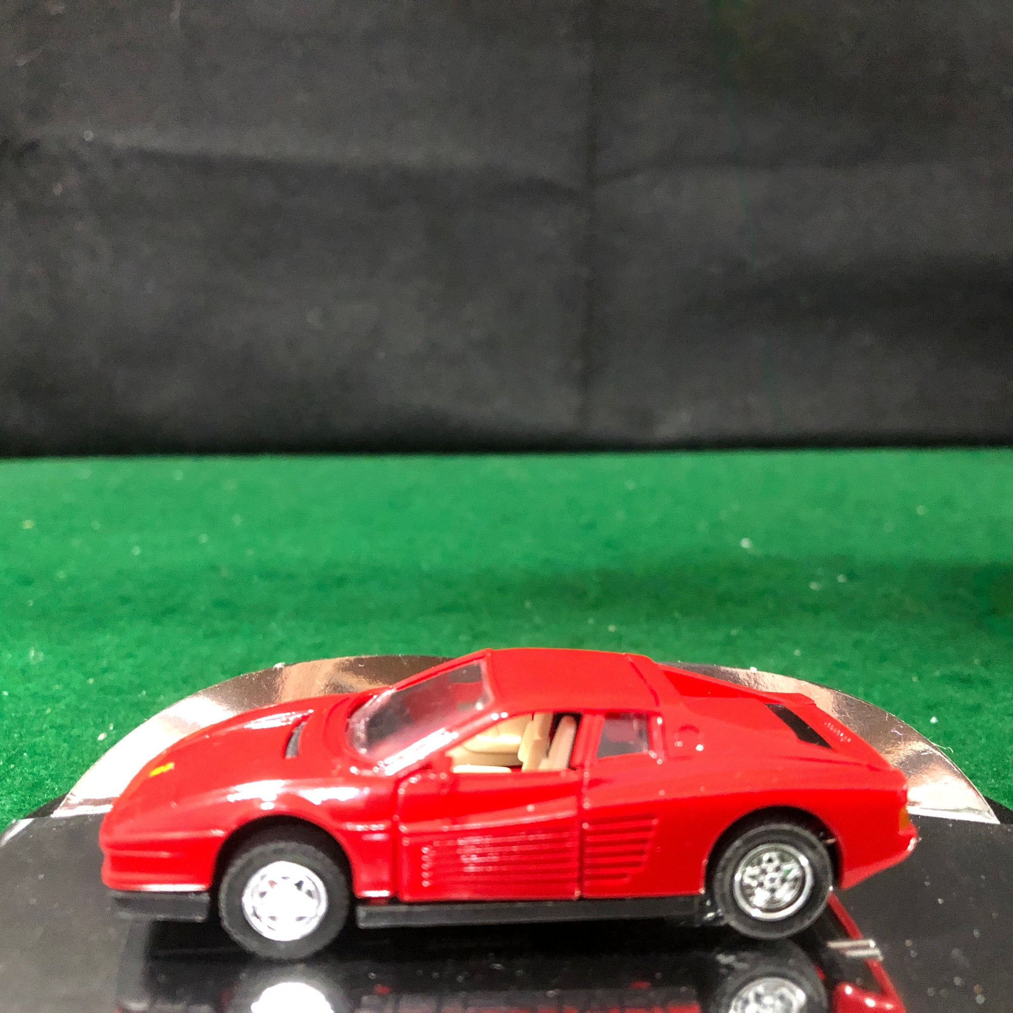 Ferrari Testarossa Red by Majorette 1:60 (1005)(no box)