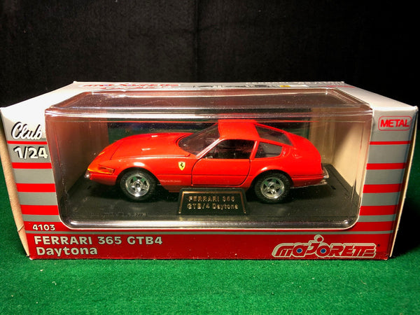 Ferrari 365GTB Daytona ストリート　1976年　レッド Ferrari 365 GTB/4 Daytona Red by Majorette 1:24 (4103) - Petrolicious