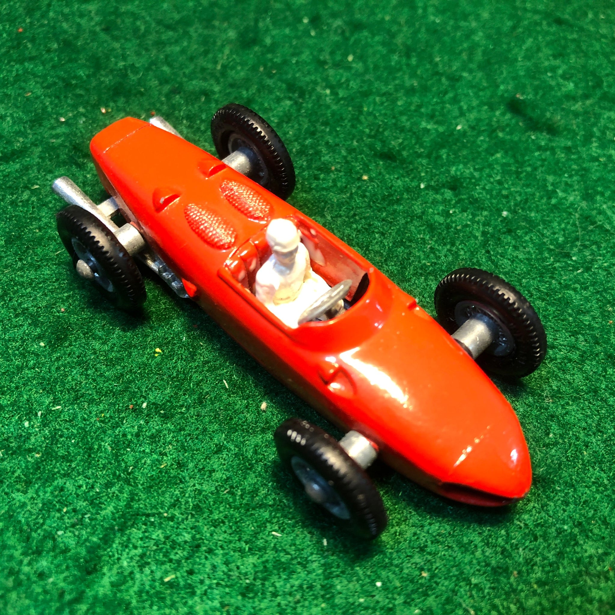 Ferrari 156 F1 Sharknose by Matchbox 1:66 (L73)