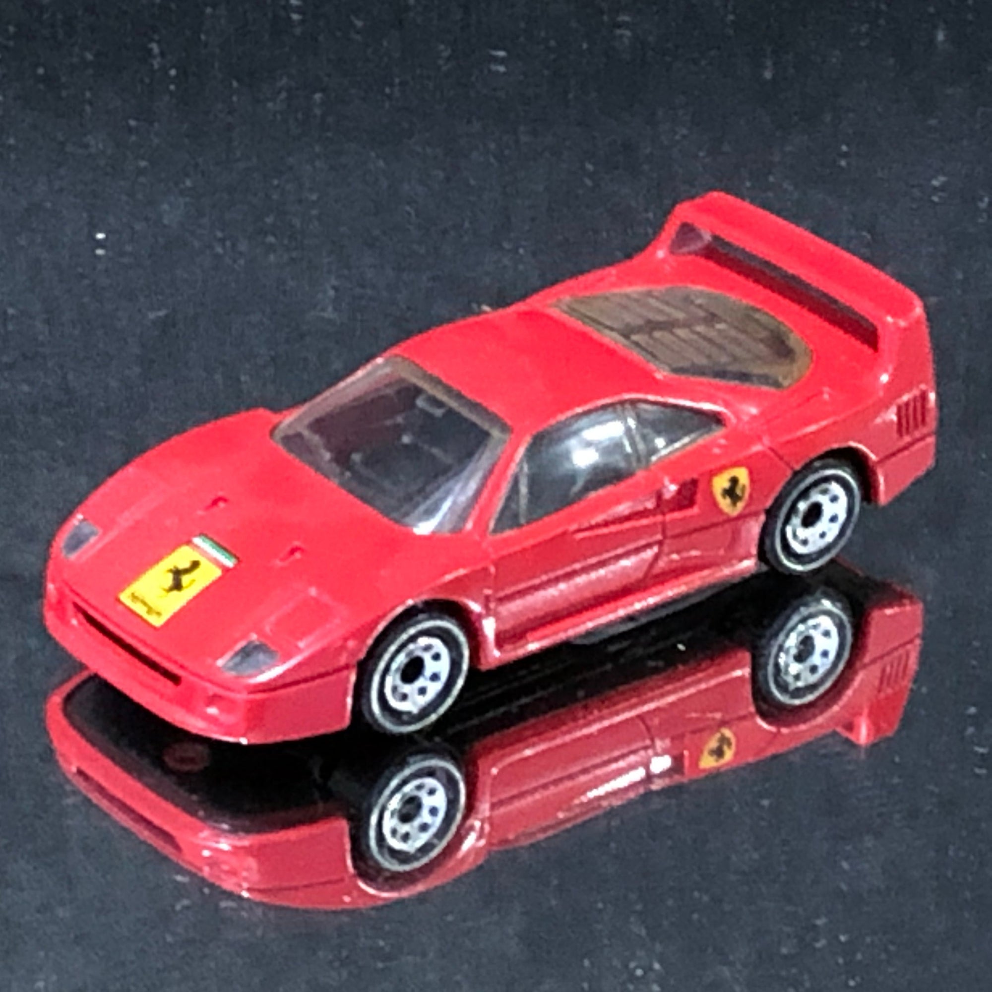 Ferrari F40 Red by Matchbox 1:59 (MB24)(No box)