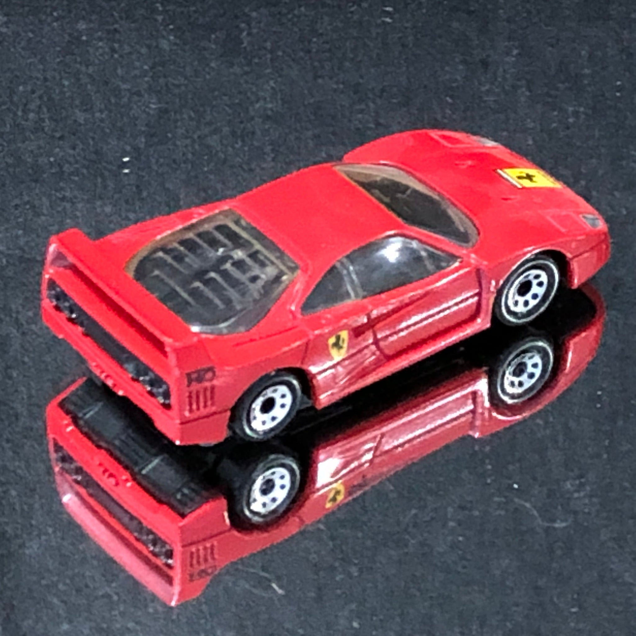 Ferrari F40 Red by Matchbox 1:59 (MB24)(No box)
