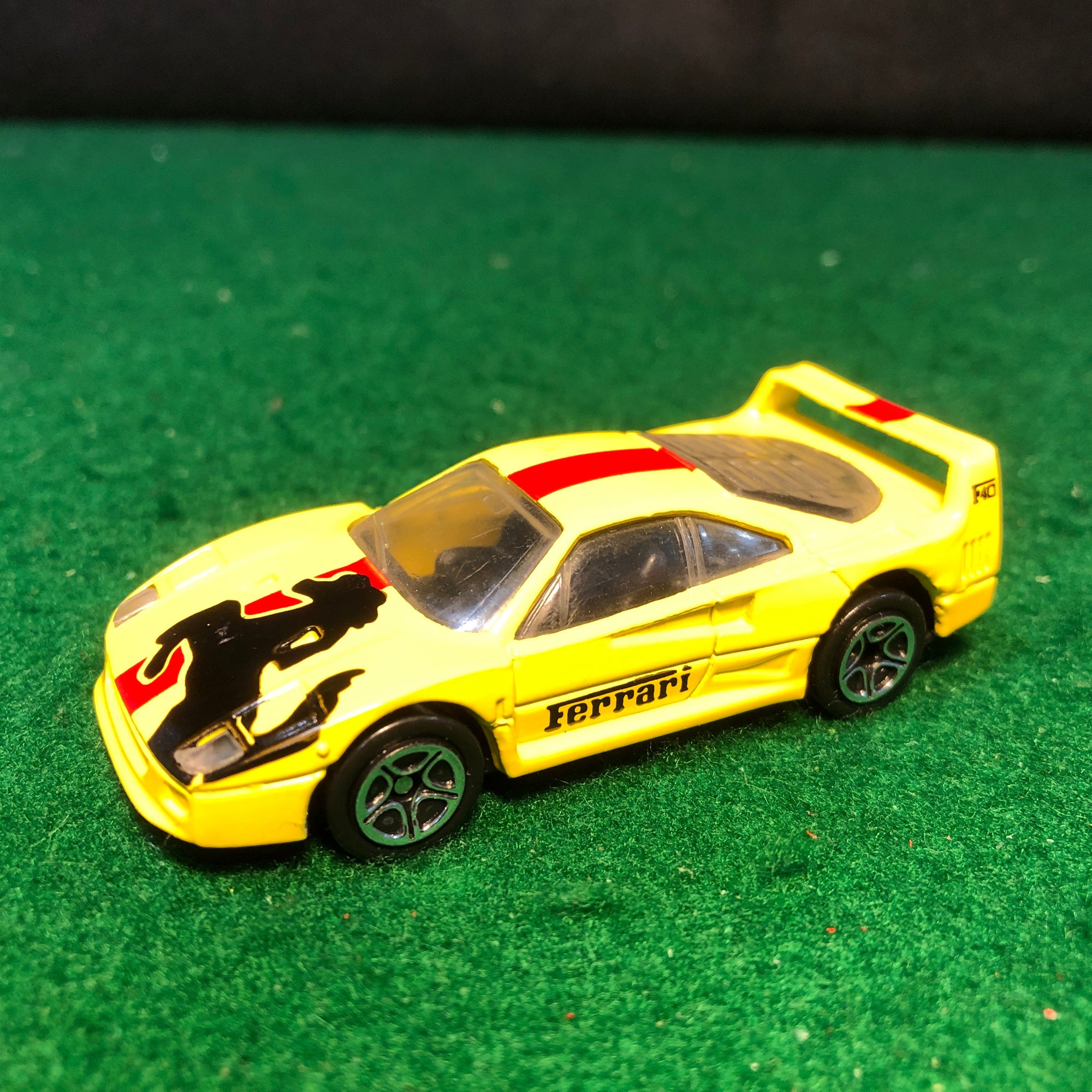 Ferrari F40 Yellow by Matchbox 1:59 (MB24)(No box)
