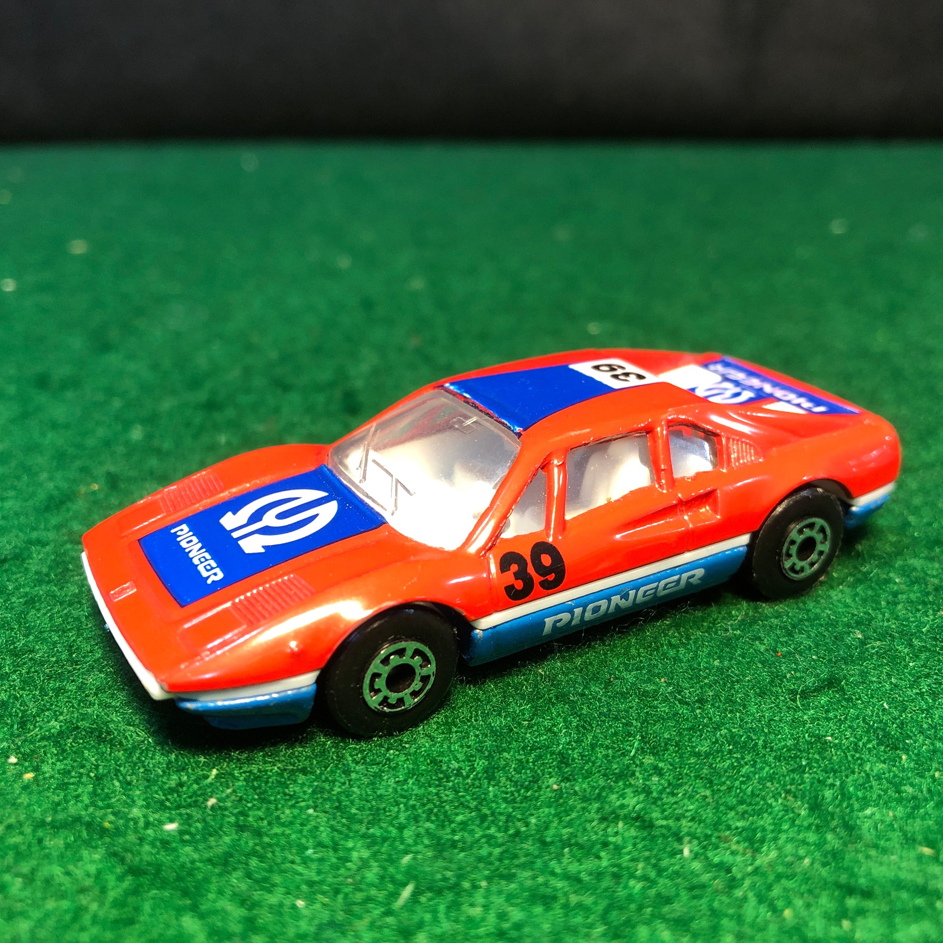Ferrari 308 GTB N 39 Pioneer by Matchbox 1:55 (MB70)(No box