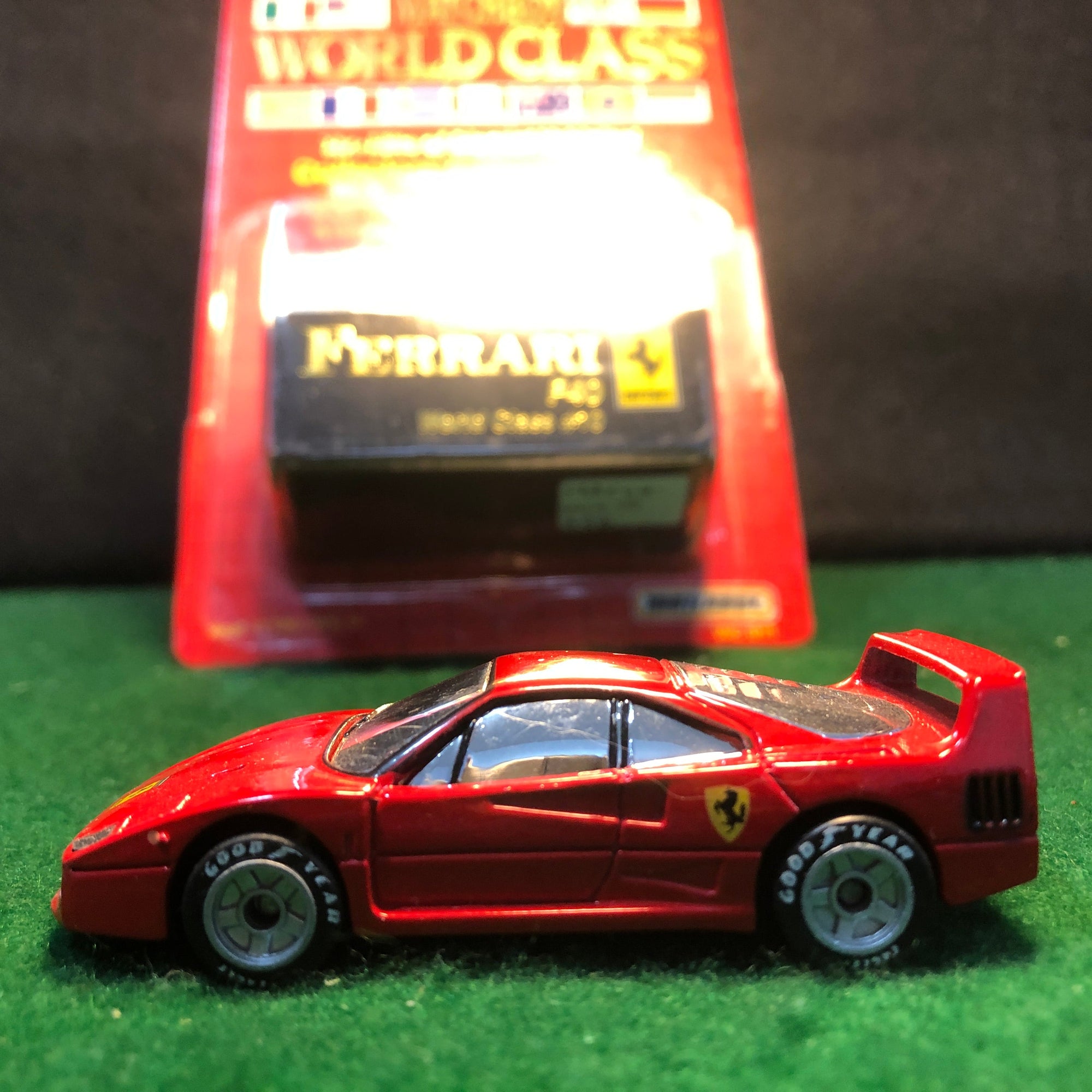 Ferrari F40 Red by Matchbox 1:59 (WC10)