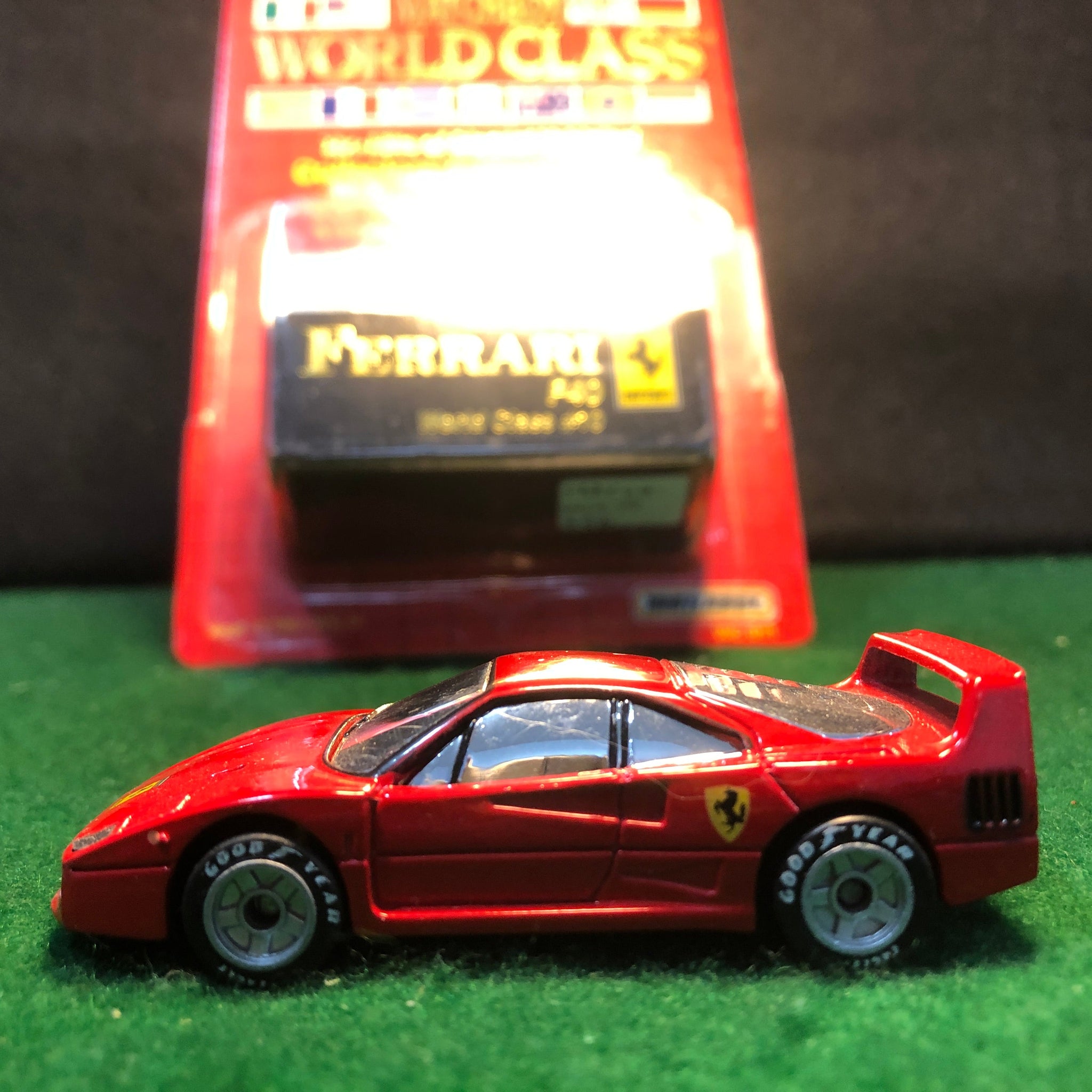 Ferrari F40 Red by Matchbox 1:59 (WC10)