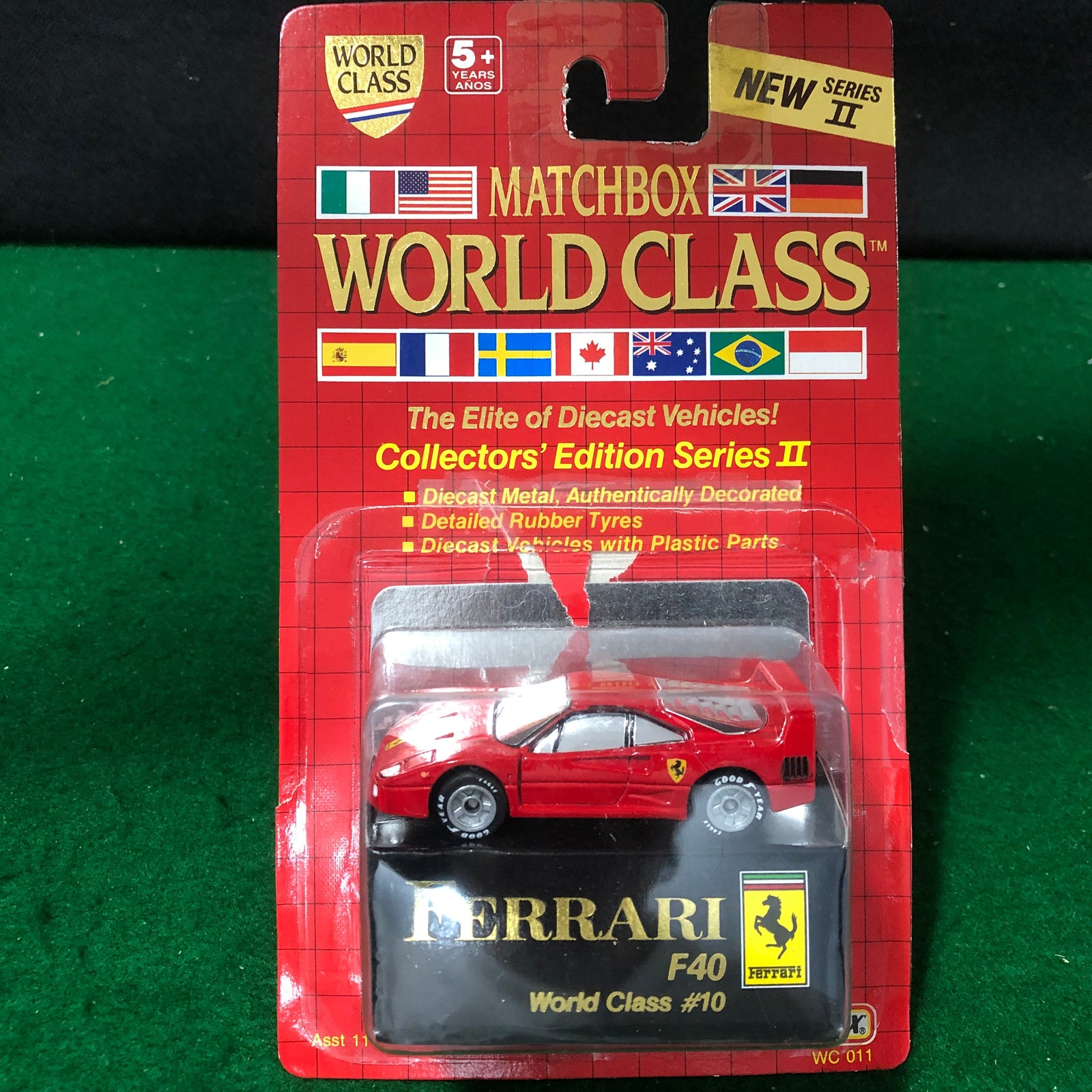 Ferrari F40 Red by Matchbox 1:59 (WC10)