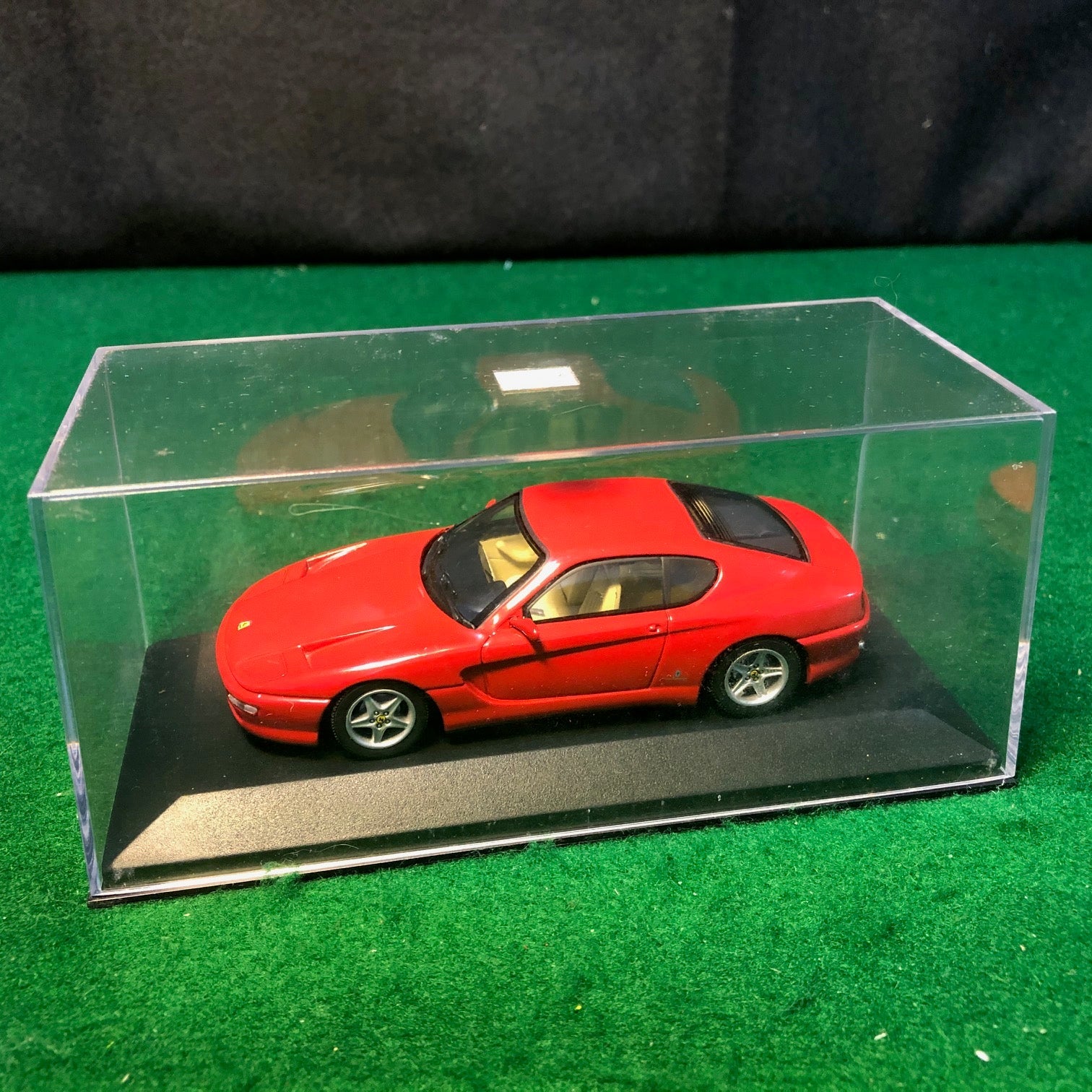 Ferrari 456 GT Red by Minichamps 1:43 (072400)
