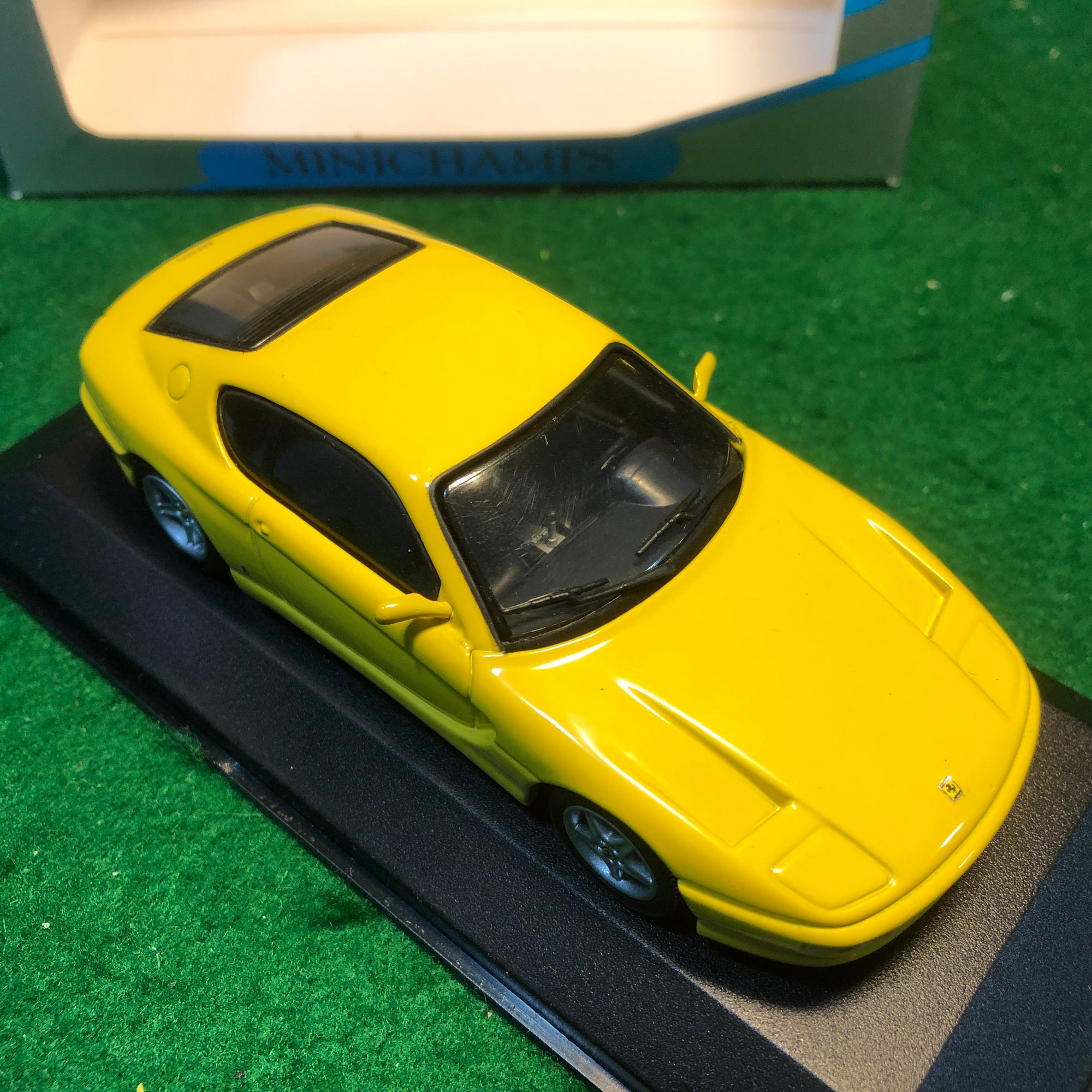 Ferrari 456 GT Yellow by Minichamps 1:43 (072401)