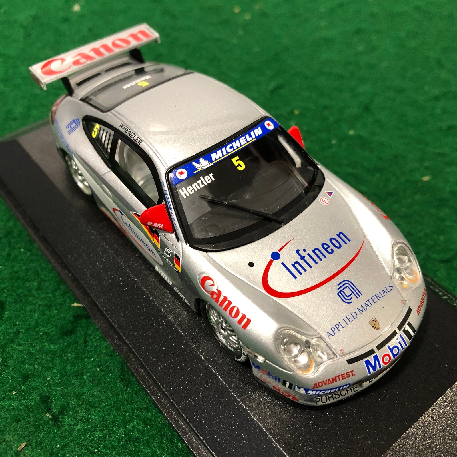 Porsche 911 GT3 Cup 2004 Supercup N 5 Team Farnbacher by Minichamps 1:43 (400046205)