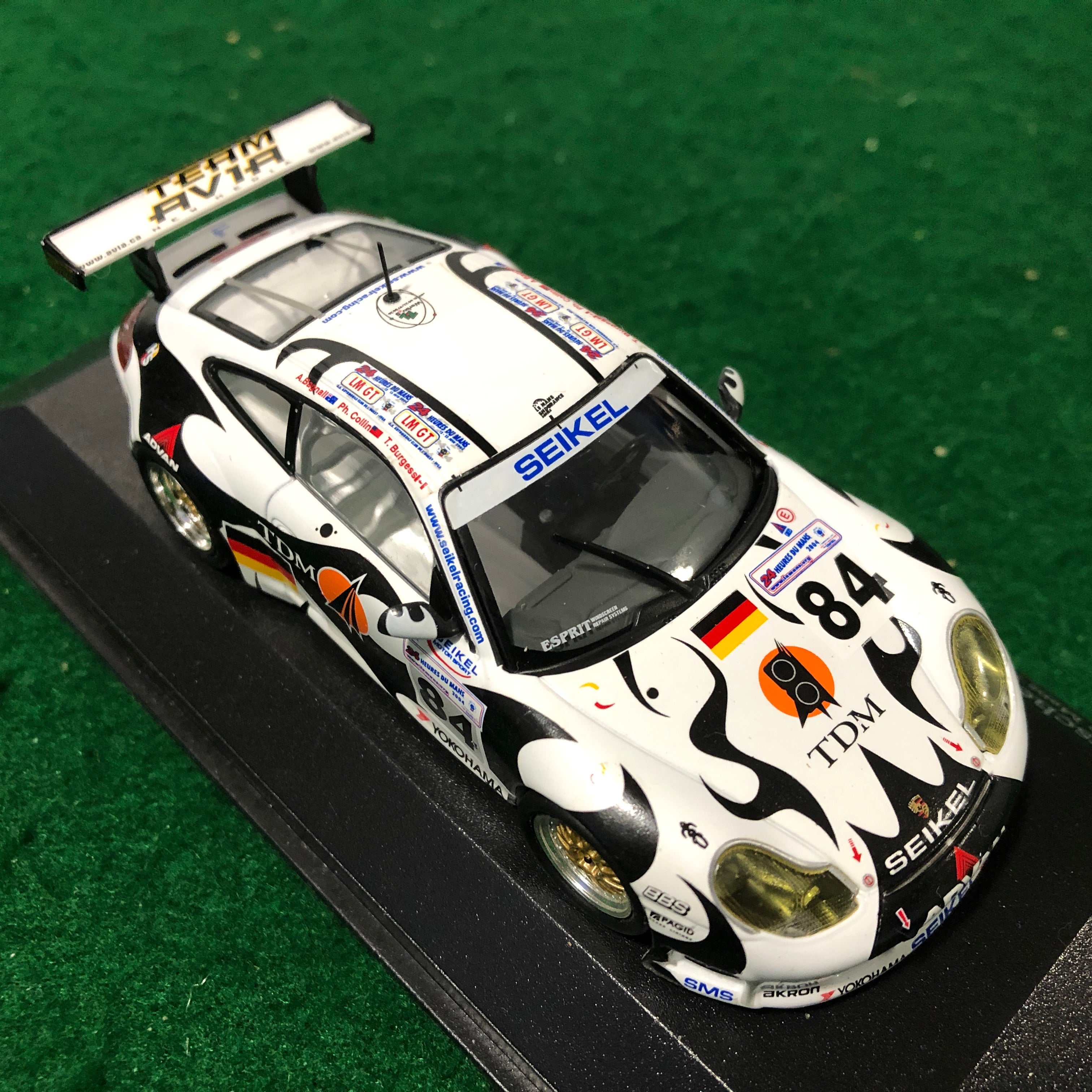 Porsche 911 GT3 RS Le Mans 2004 N 84 by Minichamps 1:43 (400046984