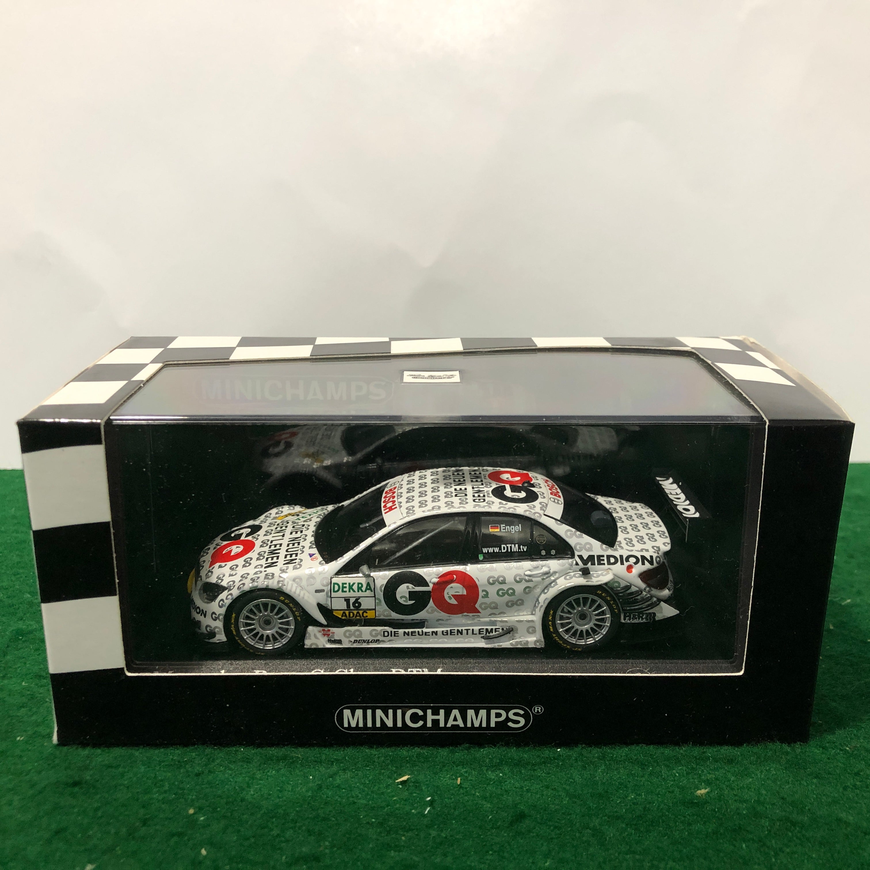 Mercedes C-Class DTM 2009 N 16 Team GQ by Minichamps 1:43