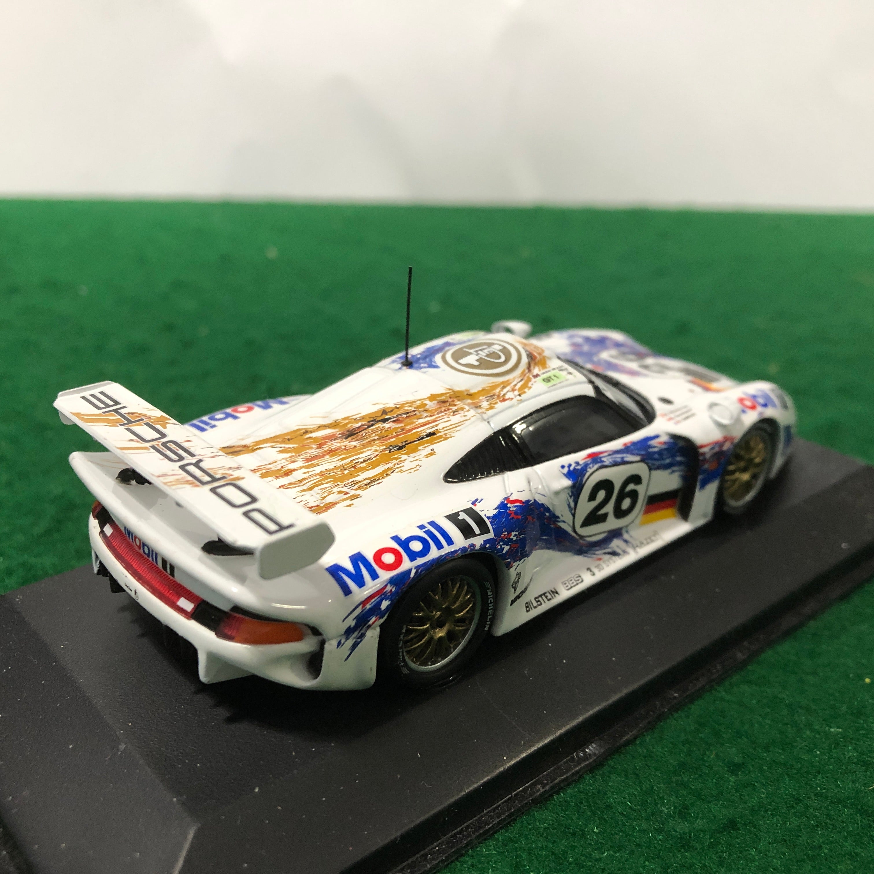 Porsche 911 GT 1 Le Mans 1996 N 26 by Minichamps 1:43 (430966626