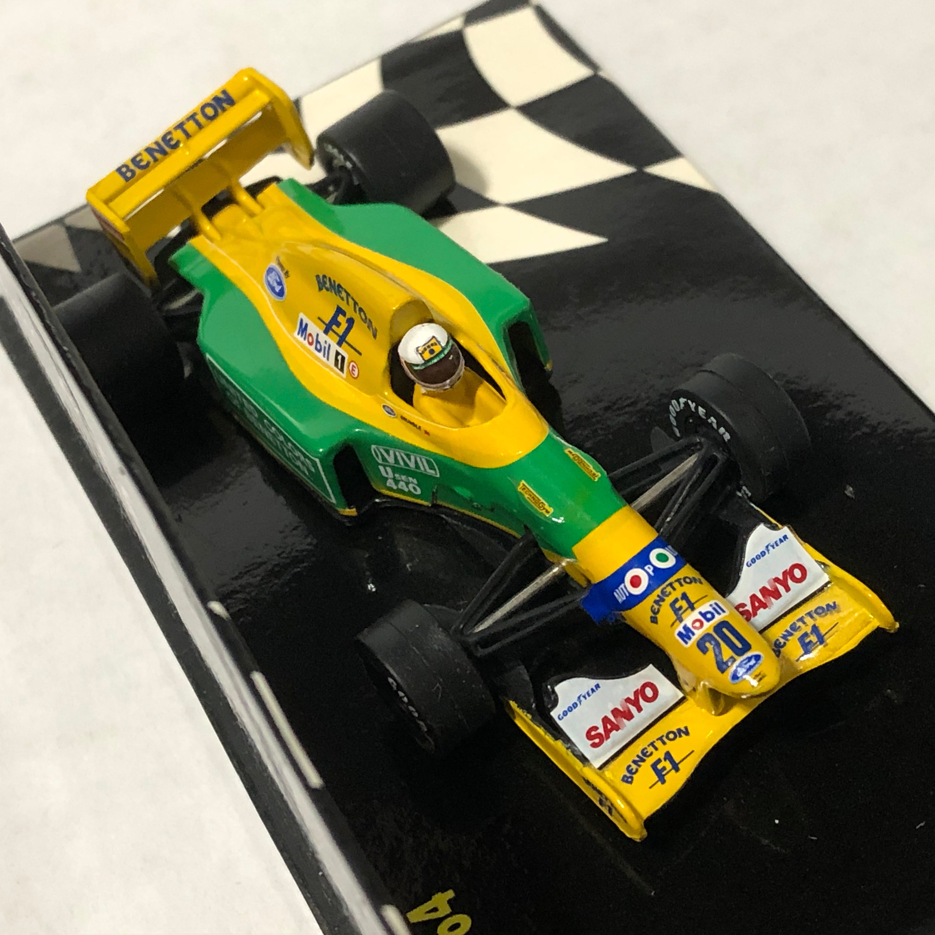 Benetton B192 F1 1992 N 20 Brundle by Microchamps 1:64 (MCH651301