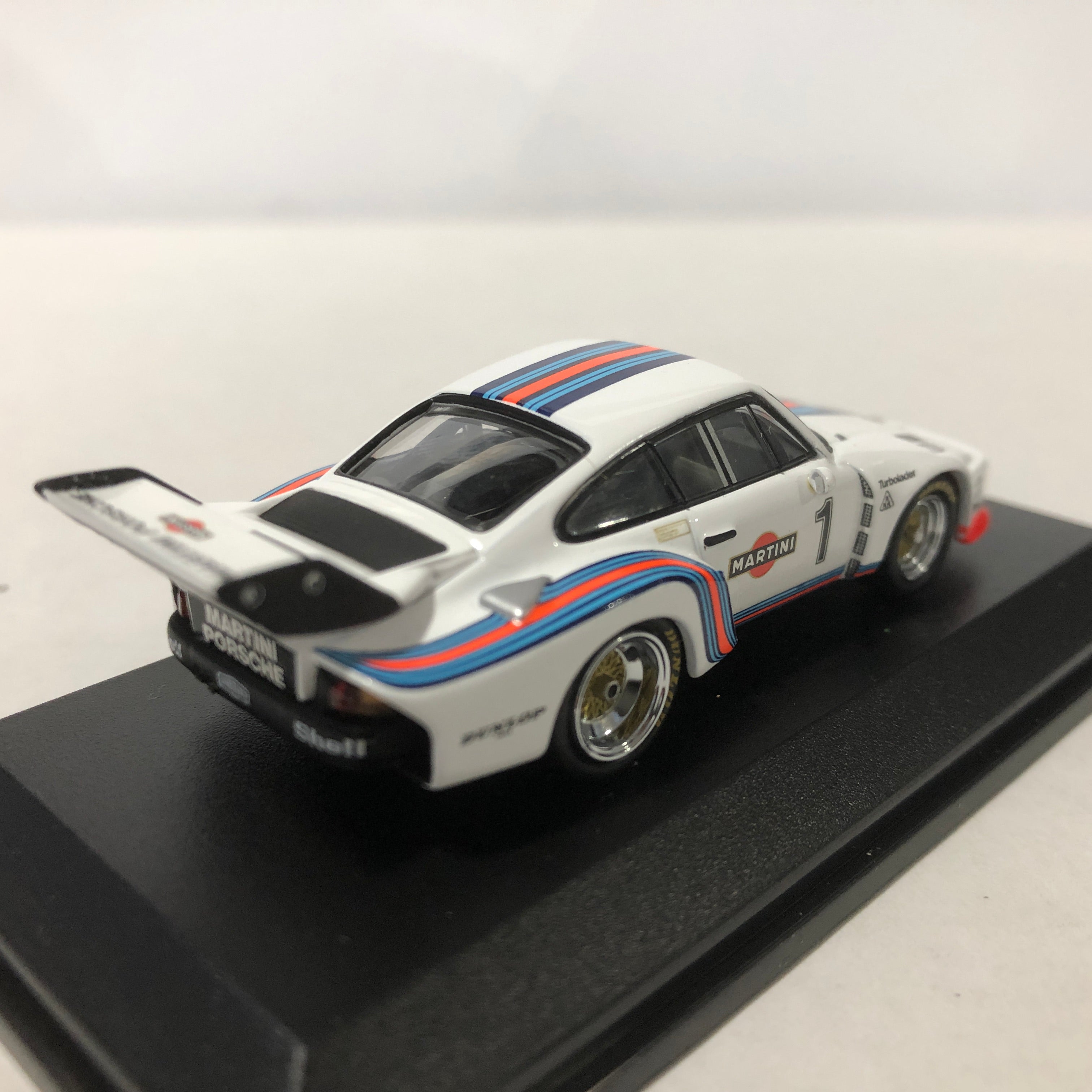 Porsche 935 1976 ADAC 1000 Km N 1 by Minichamps 1:64 (640766301