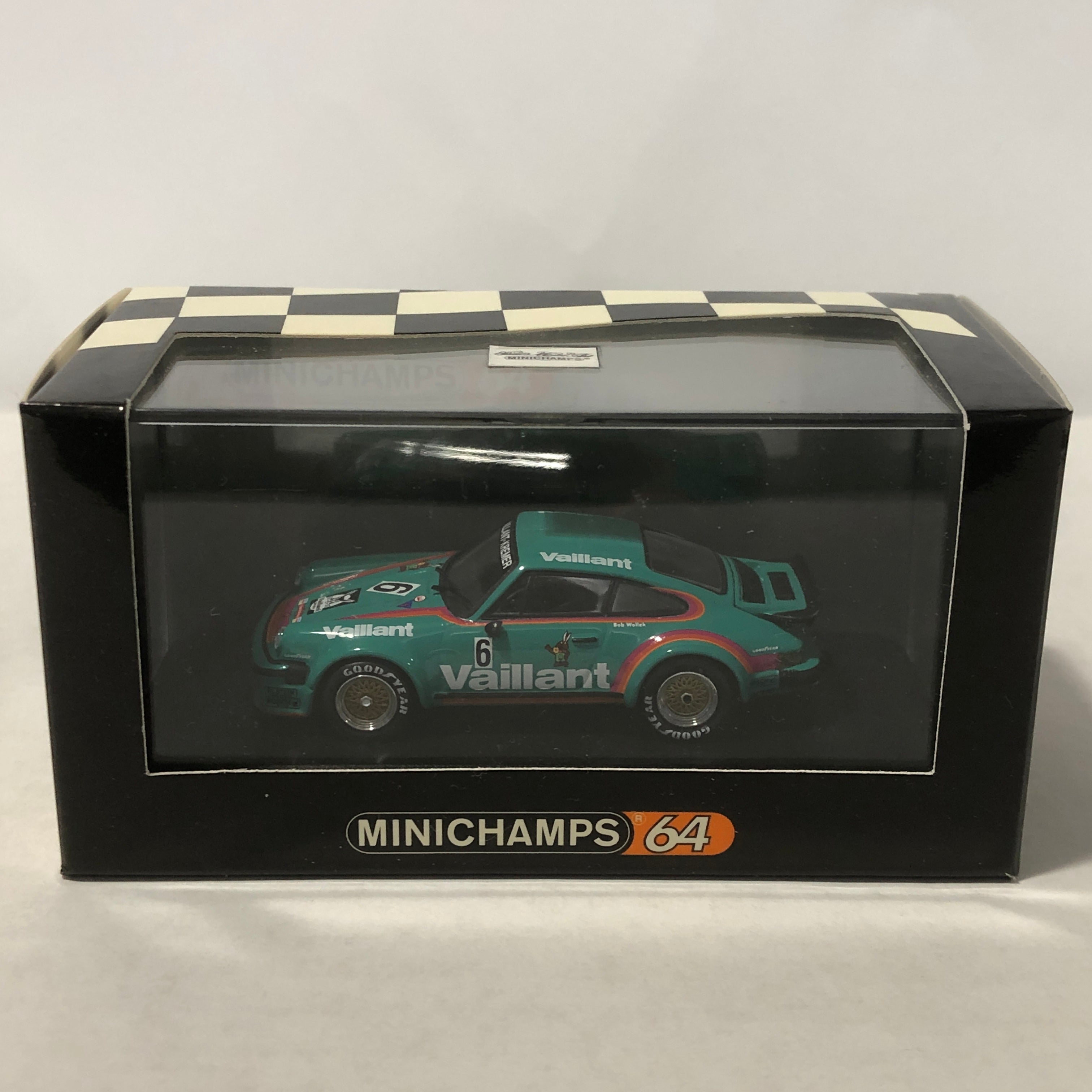 Porsche 934 1976 200 Meilen Norisring N 6 by Minichamps 1:64