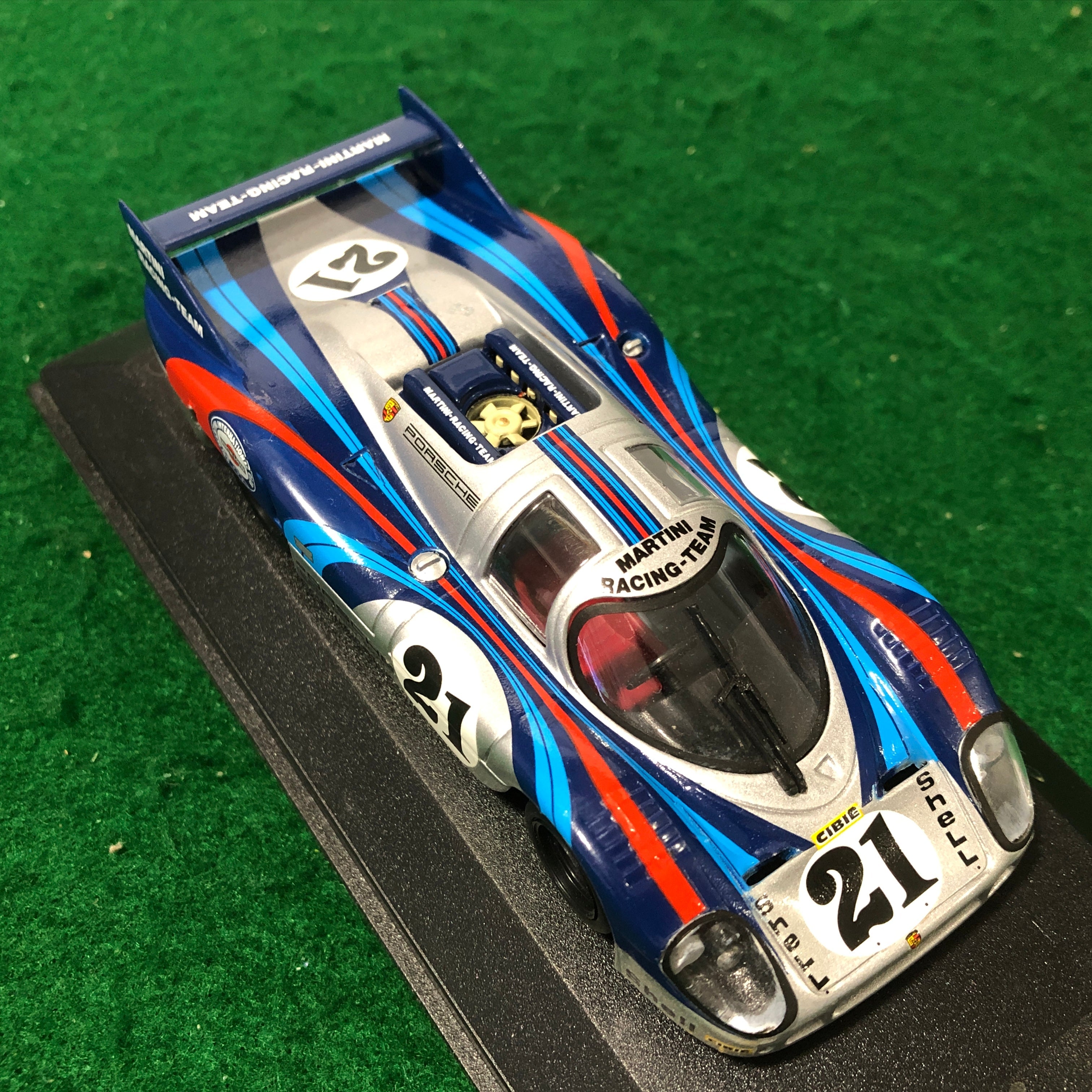 Porsche 917 Langheck-Coupe Le Mans 1971 by Minichamps 1:43