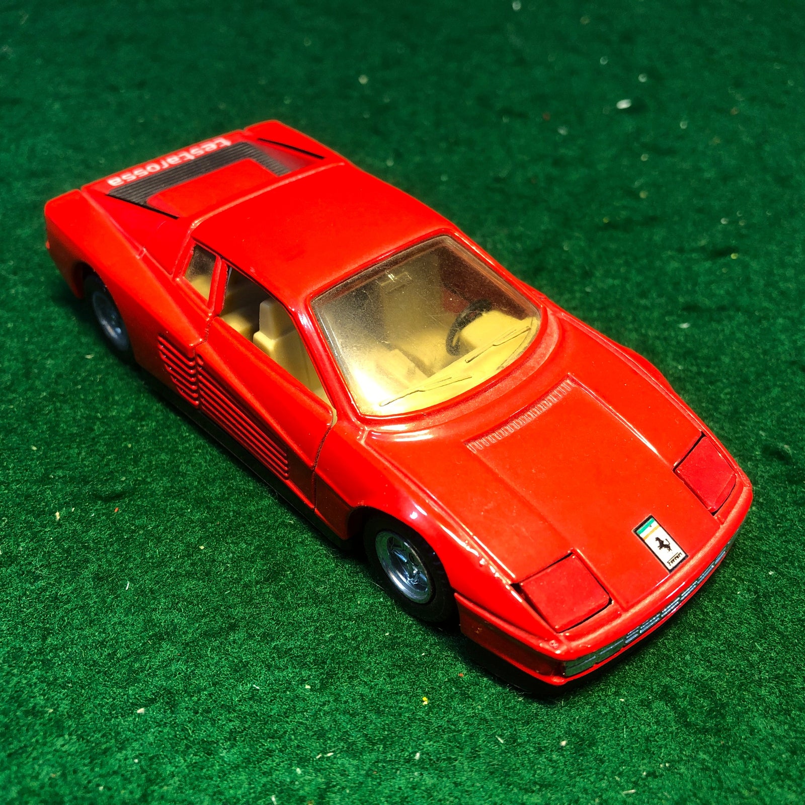 Ferrari Testarossa Red Motorized by MC Toy 1:39 (No box)