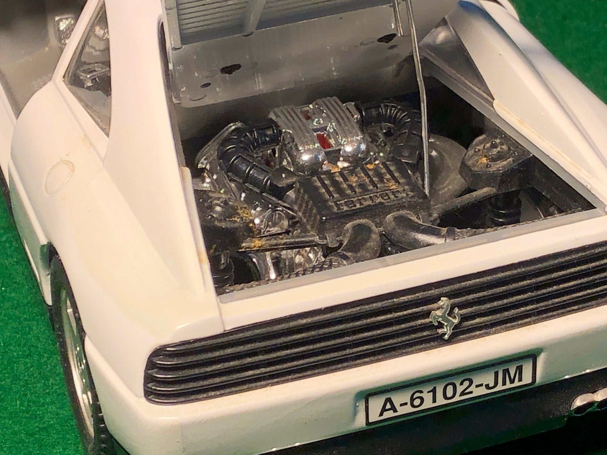 Ferrari 348 ts White by Mira 1:18 (6122)(No box)(Dmgd)