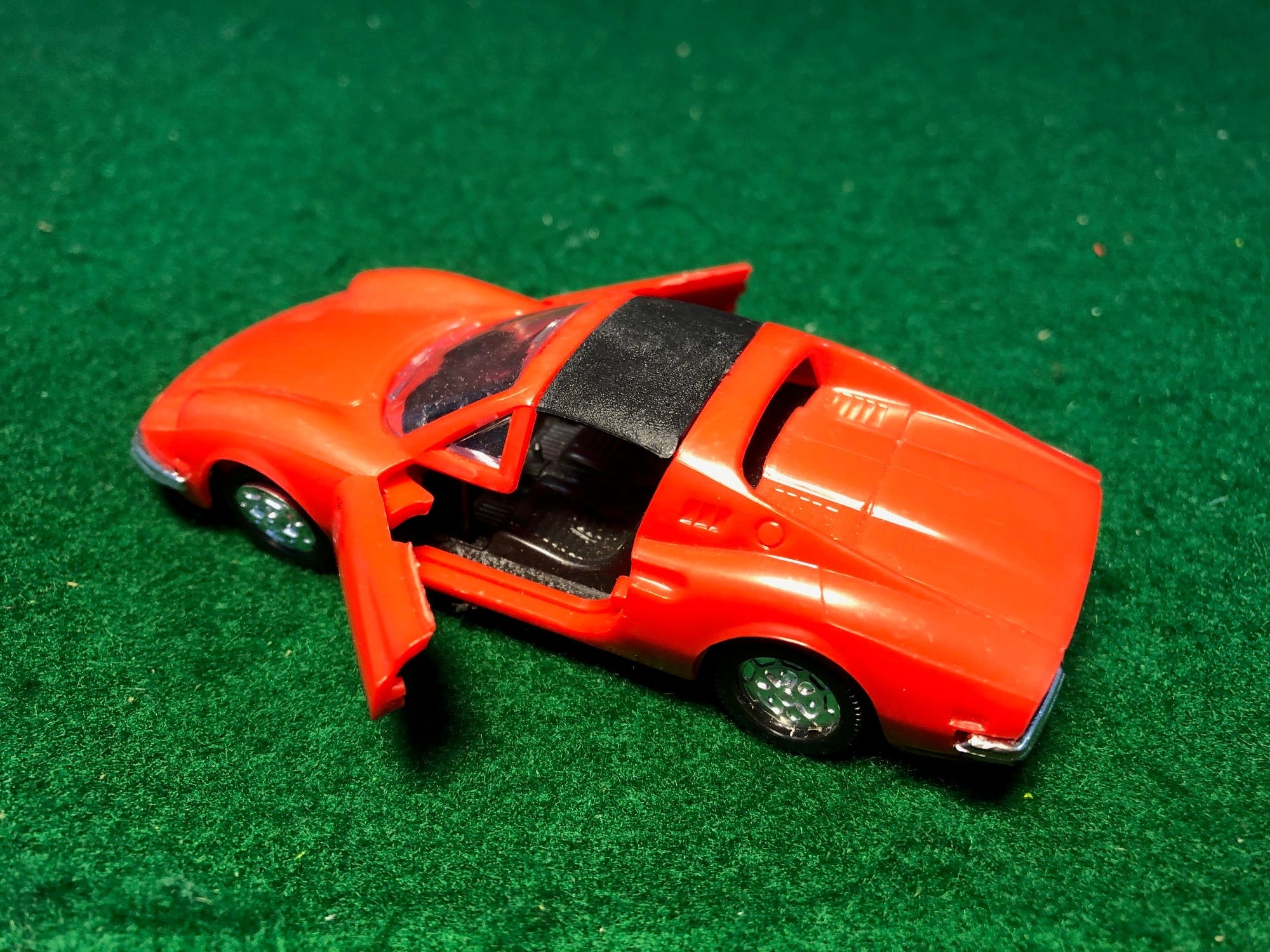 Ferrari 246 GTS Dino by Norev 1:43 (186)(No box)