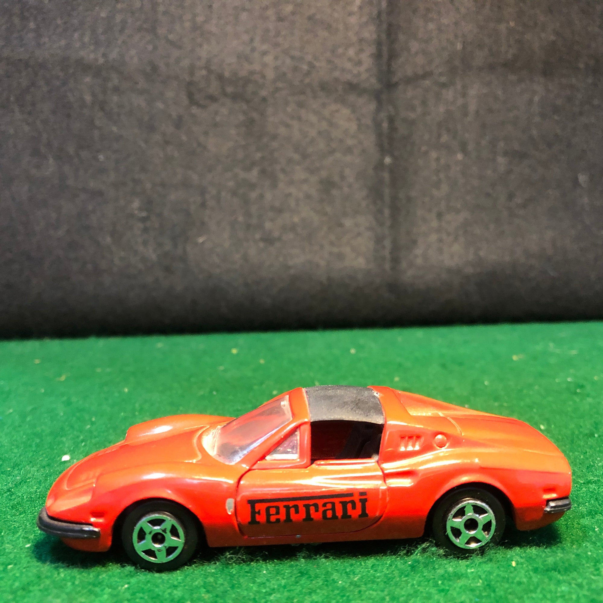 Ferrari 246 GTS Dino Red by Norev 1:43 (800)(No box)