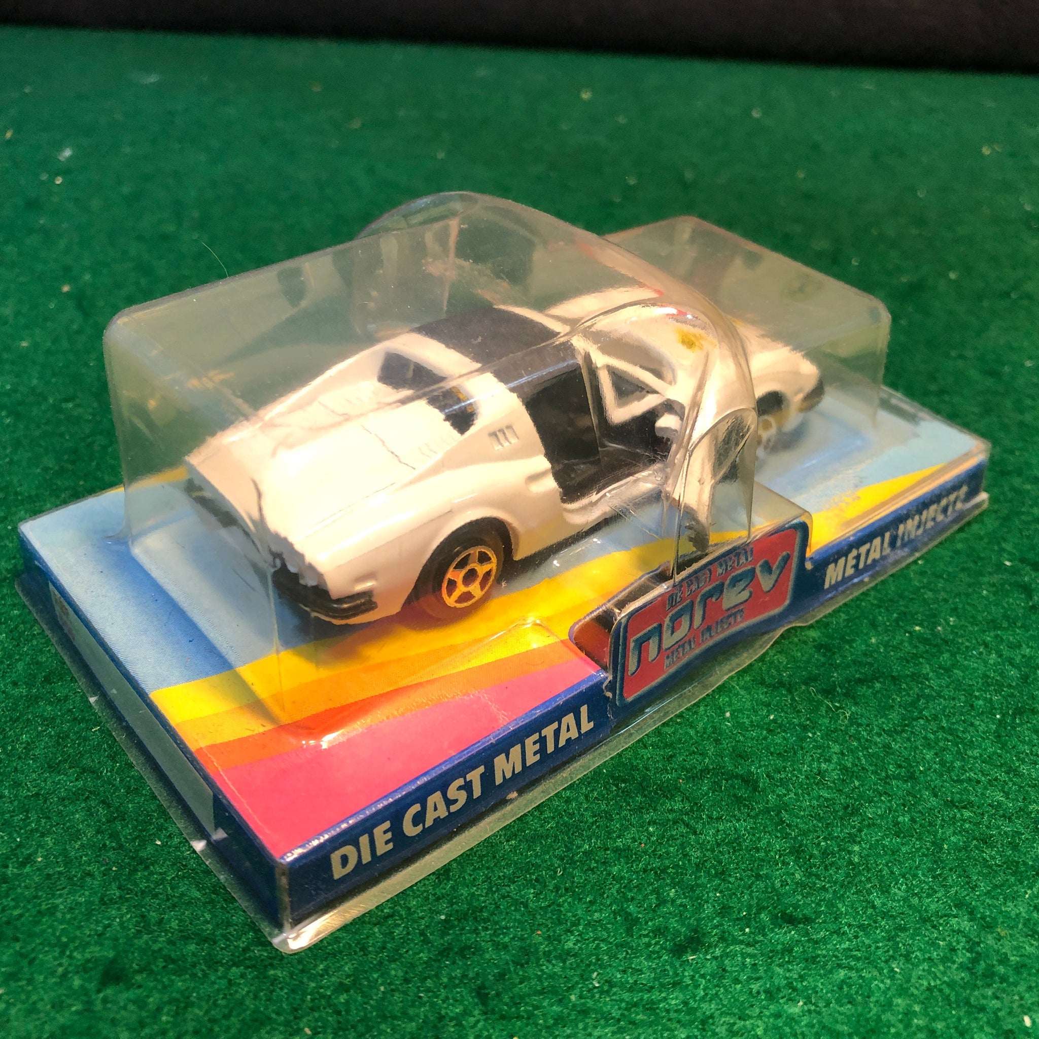Ferrari 246 GTS Dino White N 148 by Norev 1:43 (800)
