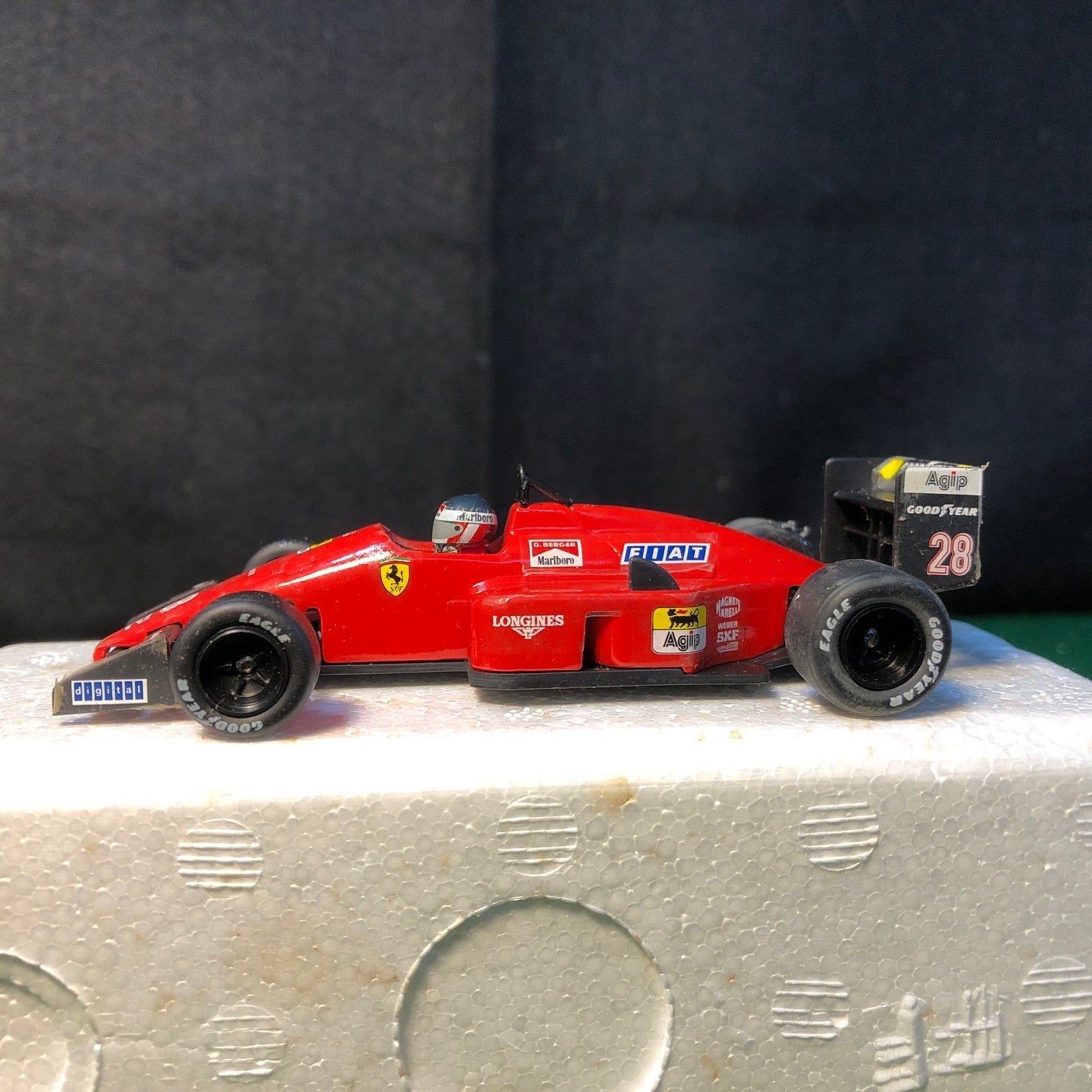 Ferrari F1 87/88C N.28 Gerhard Berger 限定 Throwback Thursday: Modelcars to the Ferrari F1-87/88C from 1988 ミニカー