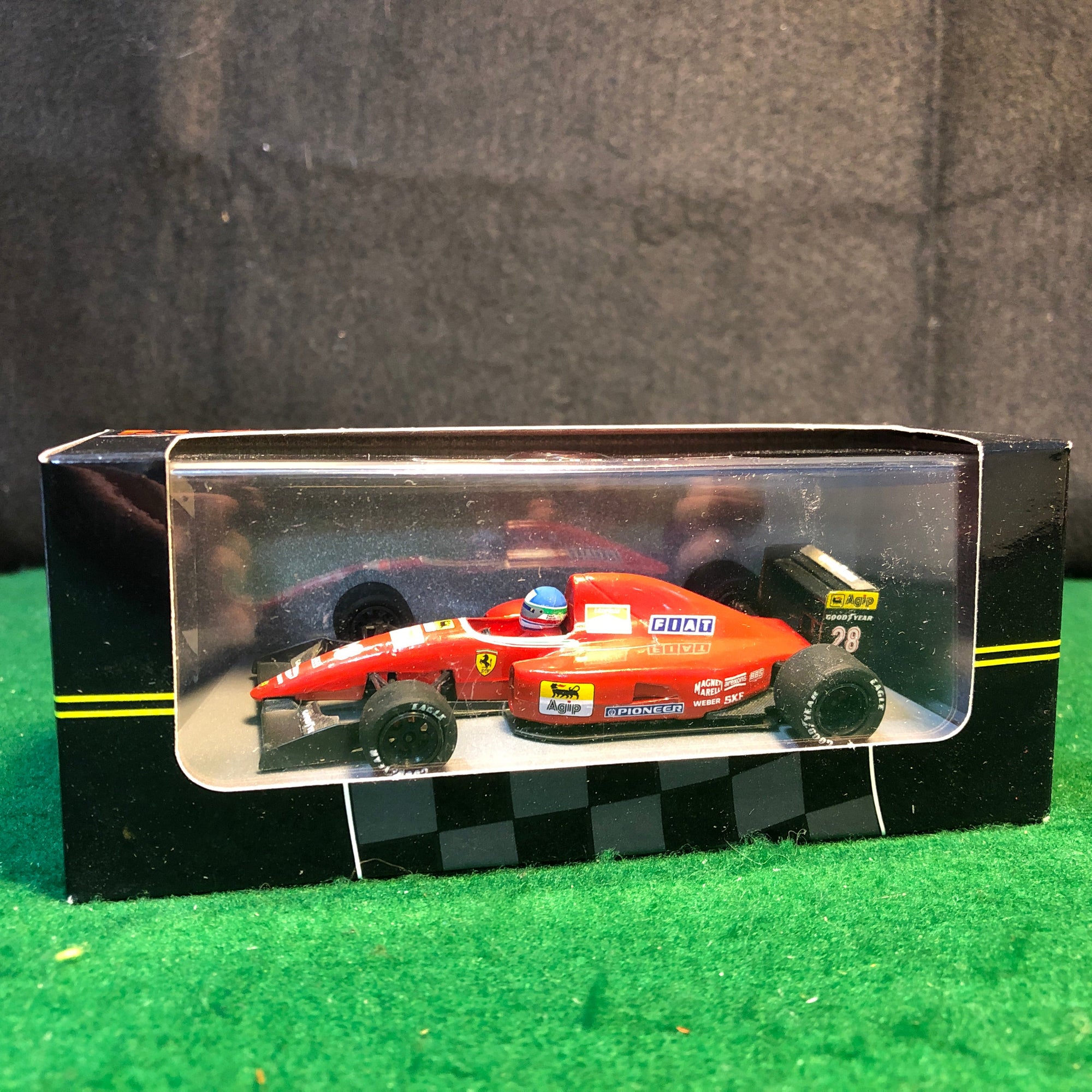 Ferrari F92A N 28 Ivan Capelli by Onyx 1:43 (138)