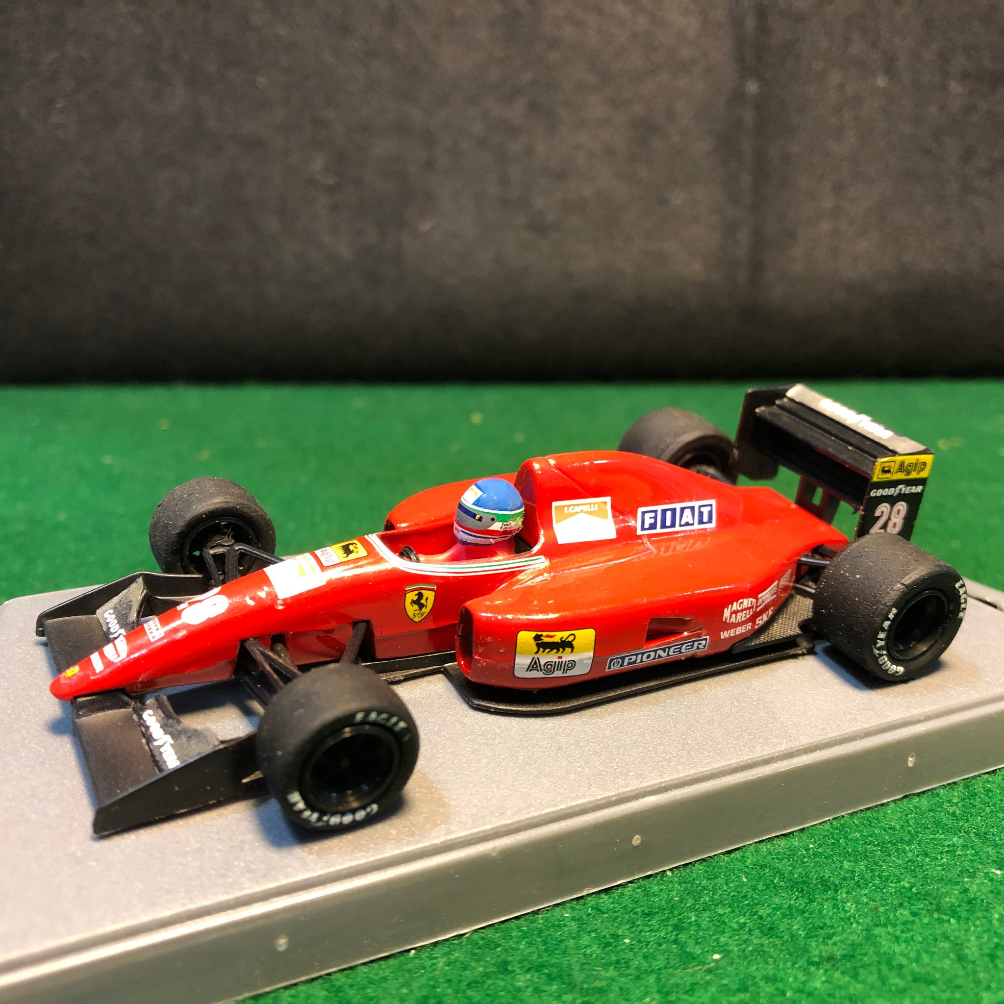 Ferrari F92A N 28 Ivan Capelli by Onyx 1:43 (138)