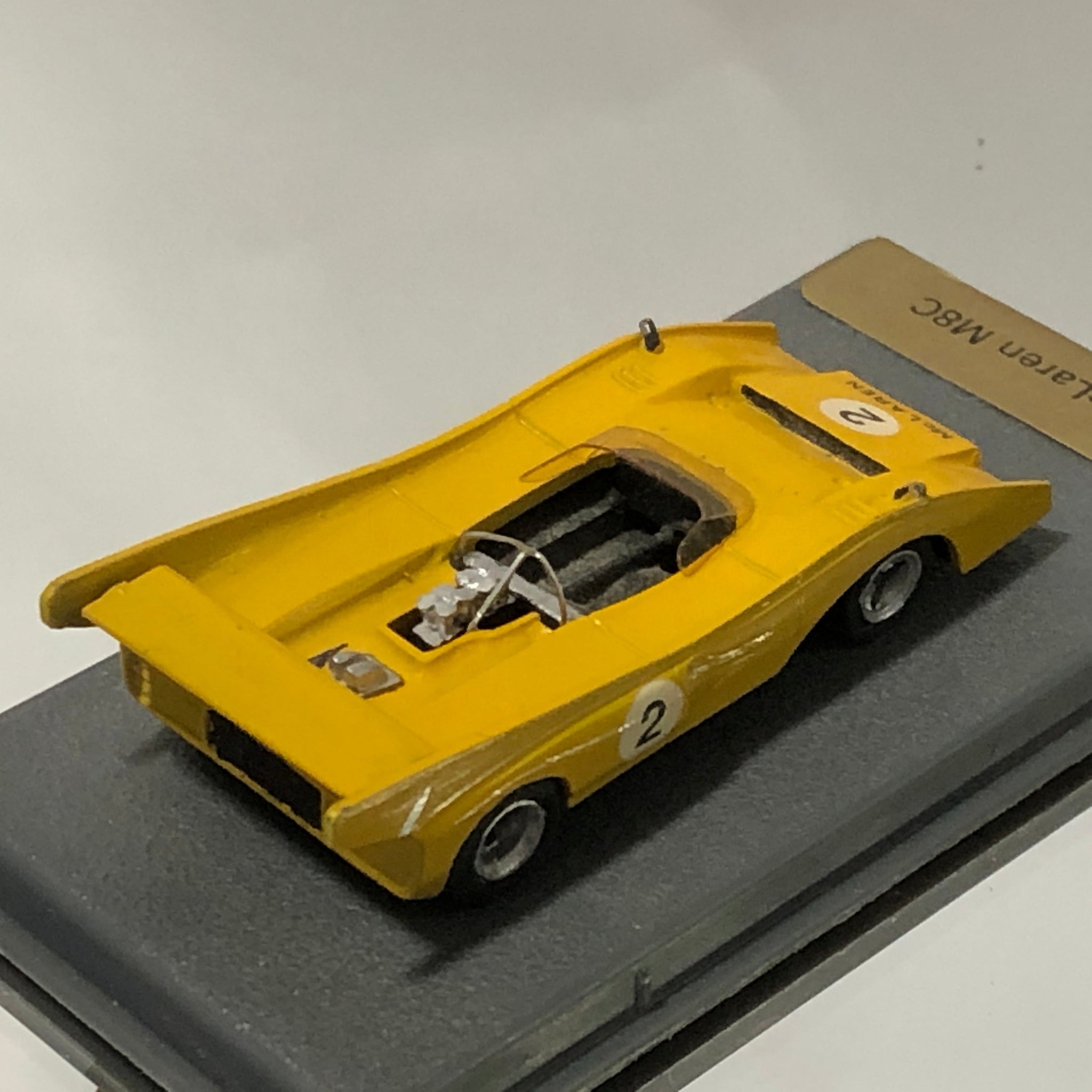 McLaren M8C 1970 N 2 Yellow by Bellini Piccolino 1:76 (GT2/F)(No box)