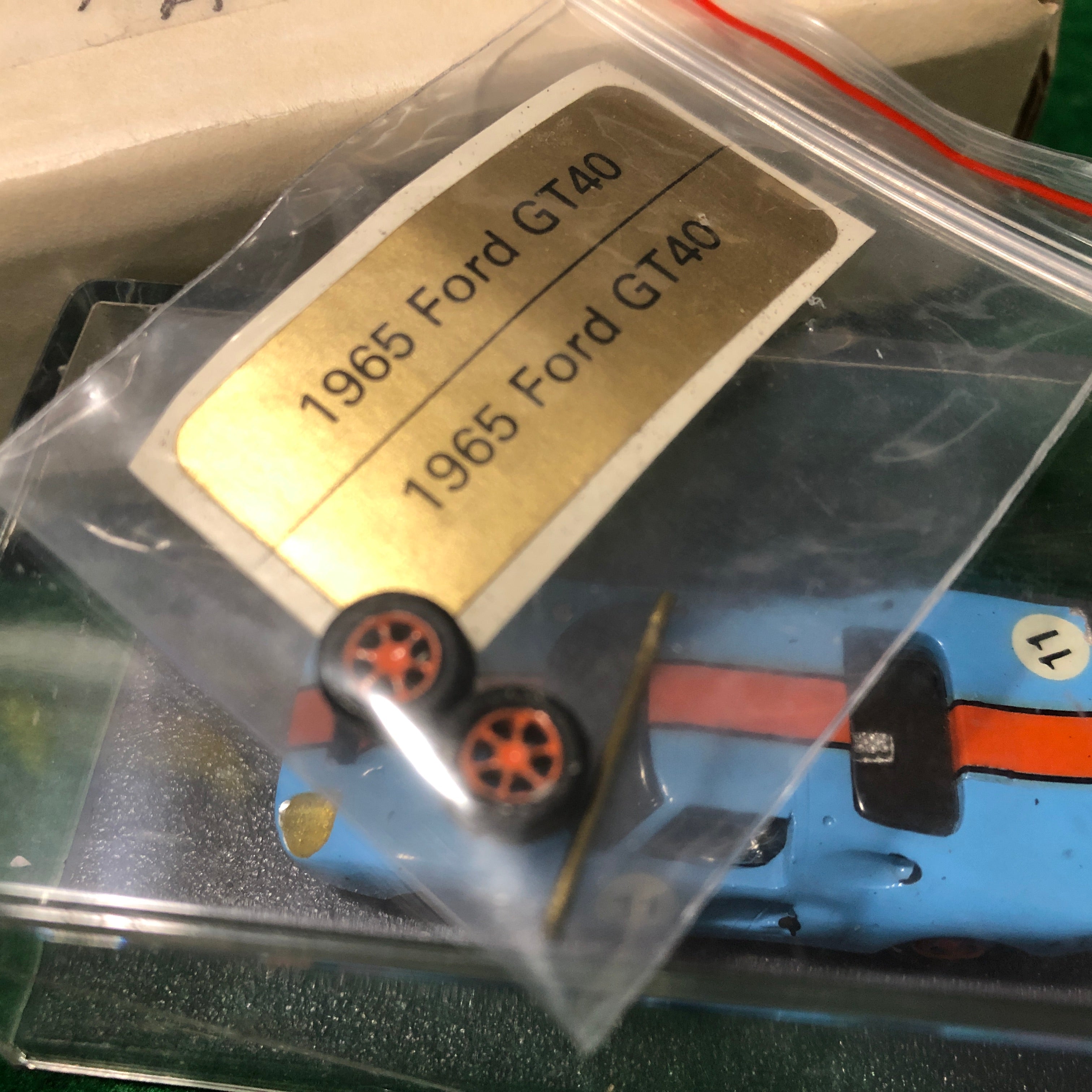 Ford GT 40 1965 N 11 by Bellini Piccolino 1:76 (GT11/F)(Dmg