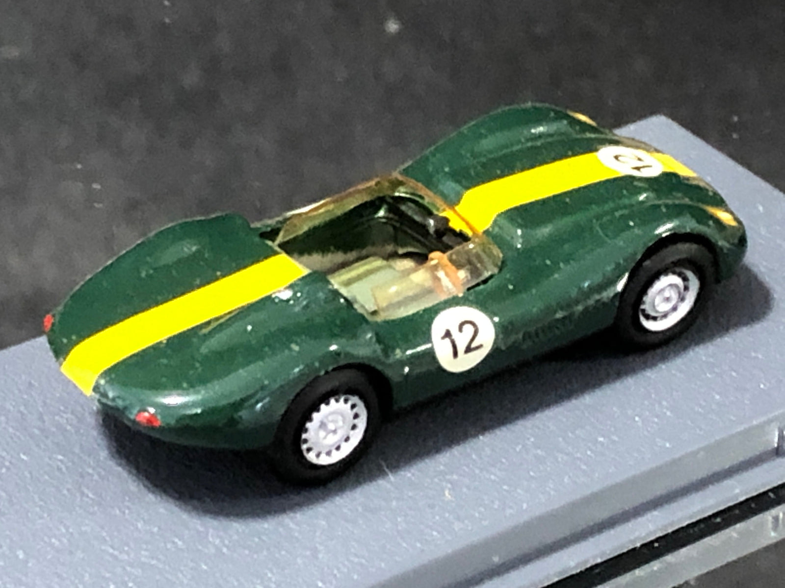 Lister Jaguar N 12 1959 by Bellini Piccolino 1:76 (HSC12/F)(No box)