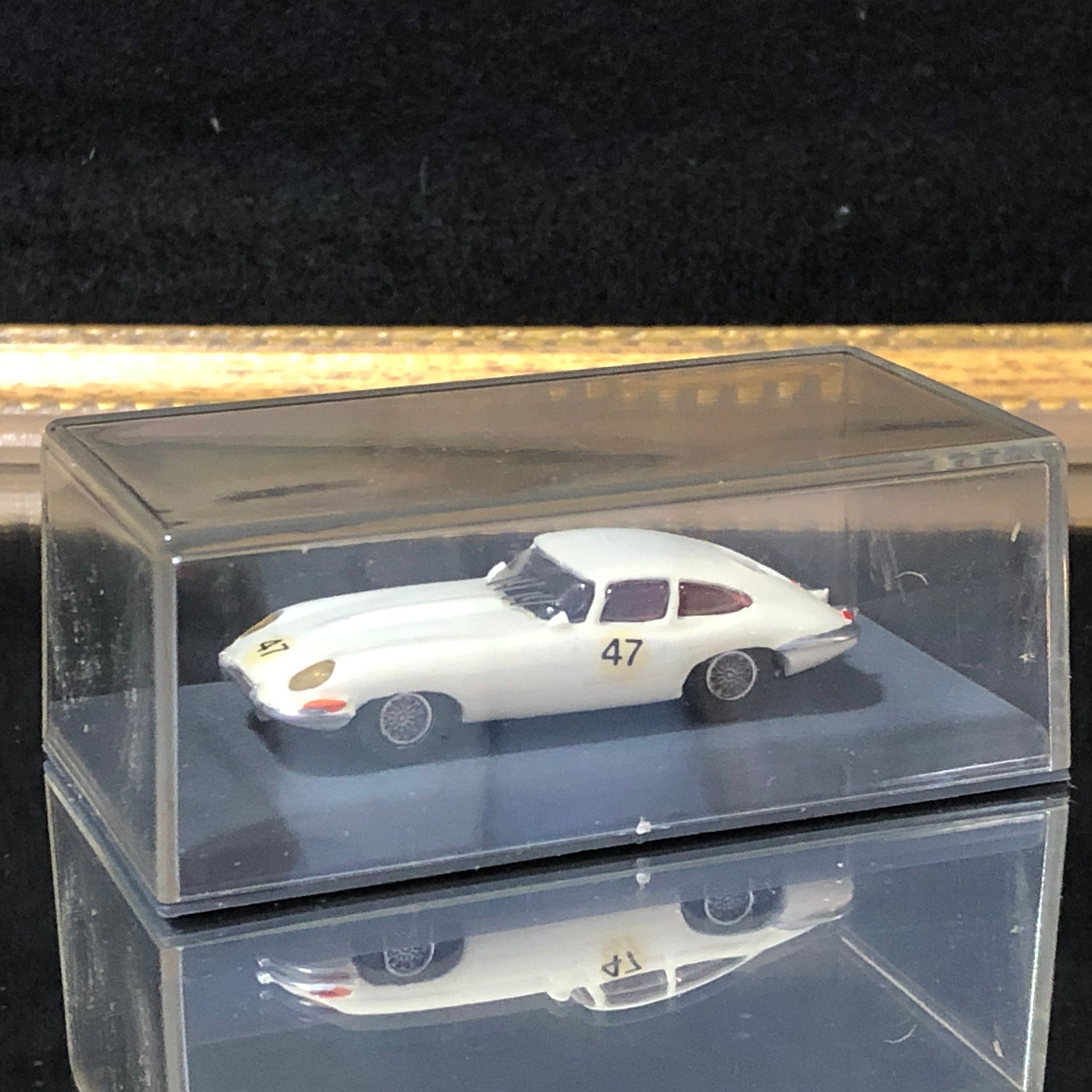Jaguar E Type N 47 by Bellini Piccolino 1:76 (hsc47F)