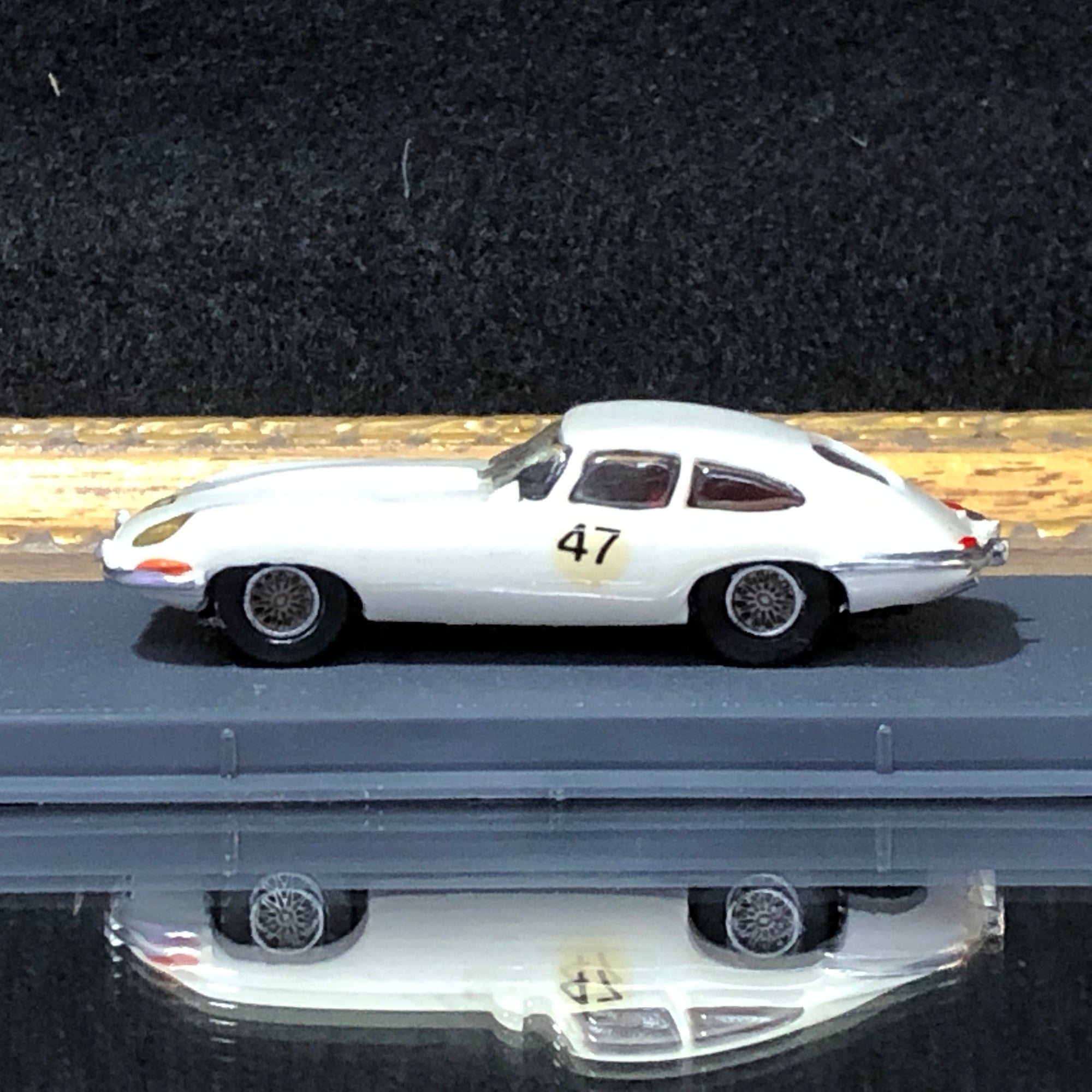 Jaguar E Type N 47 by Bellini Piccolino 1:76 (hsc47F)