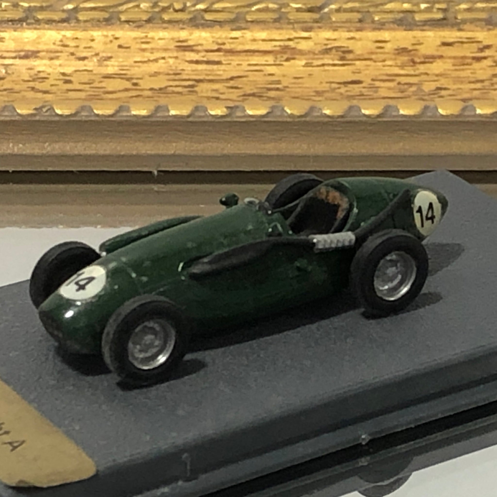 Connaught A N 14 1952 w/Driver by Bellini Piccolino 1:76 (/F)(No box)
